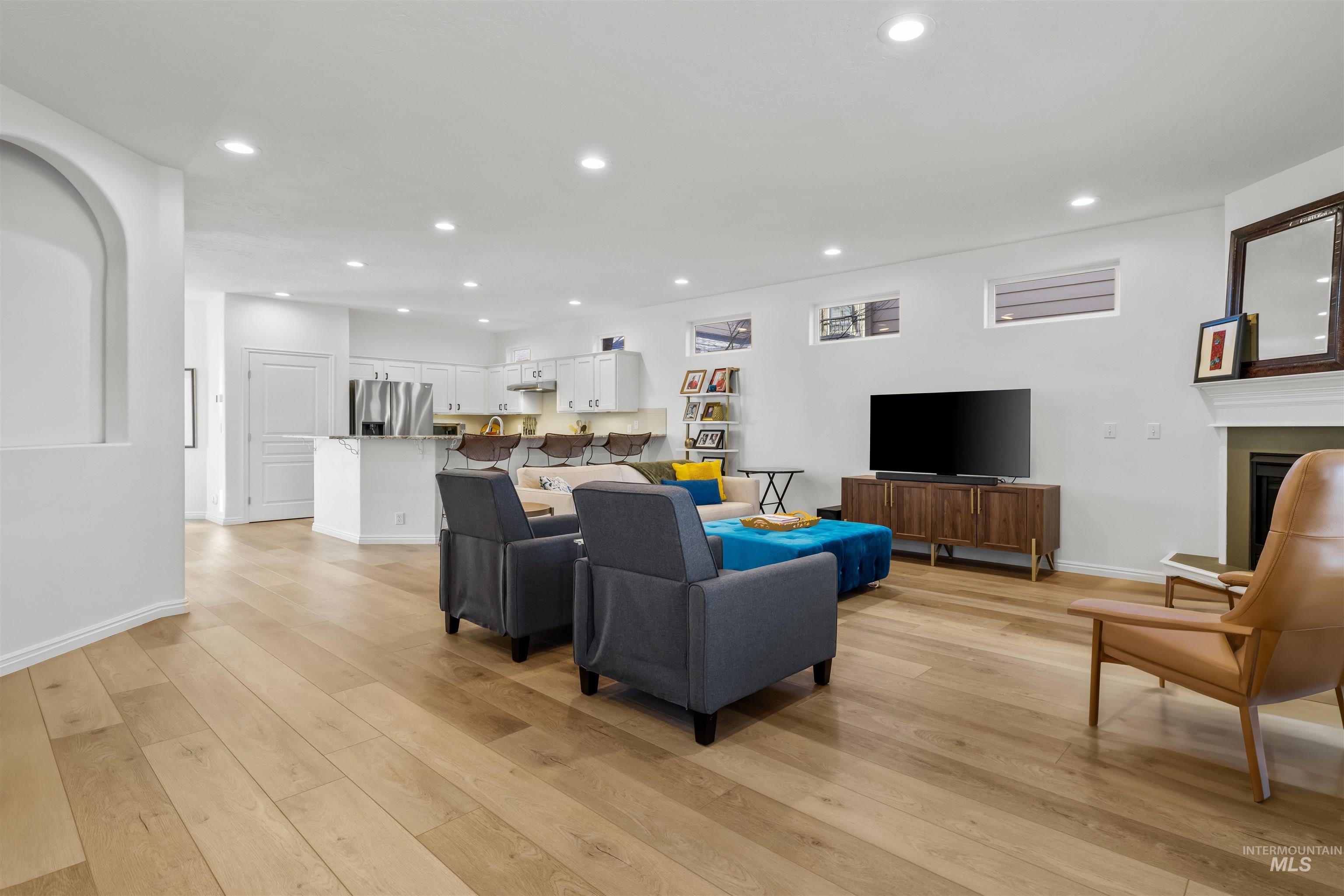 4851 E Arrow Junction Dr