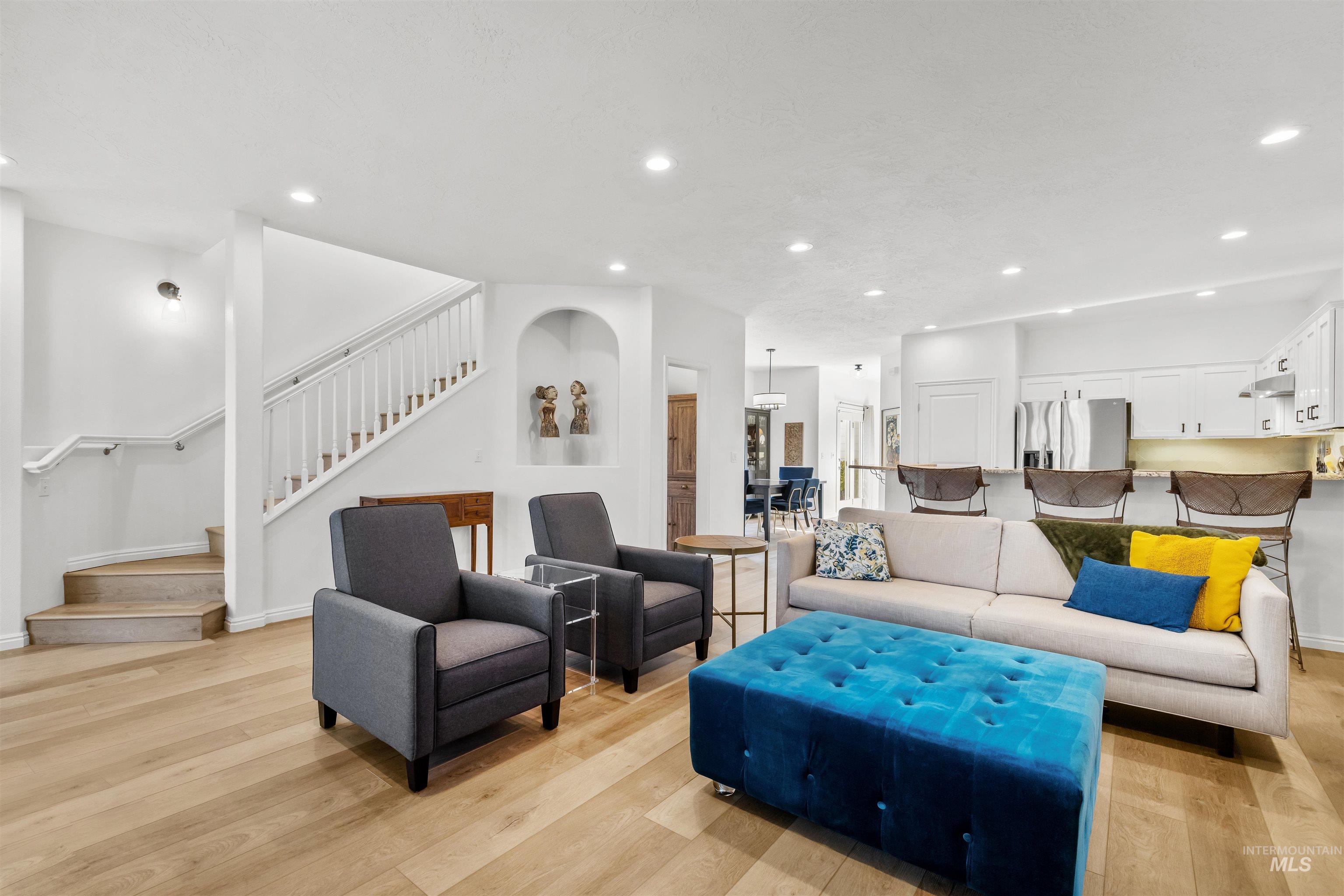 4851 E Arrow Junction Dr