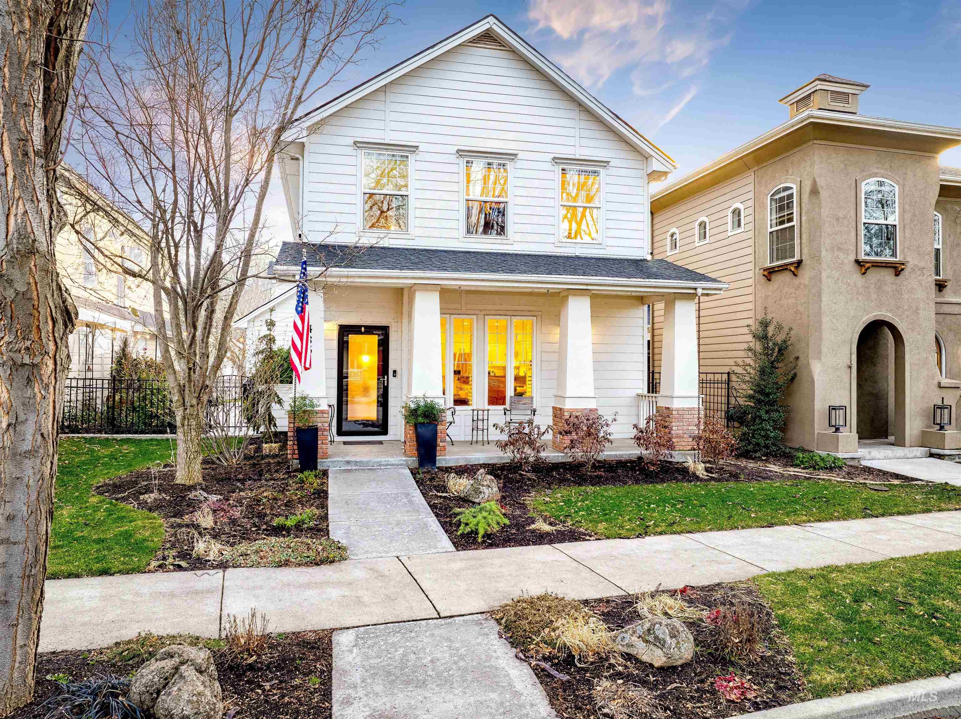 4851 E Arrow Junction Dr