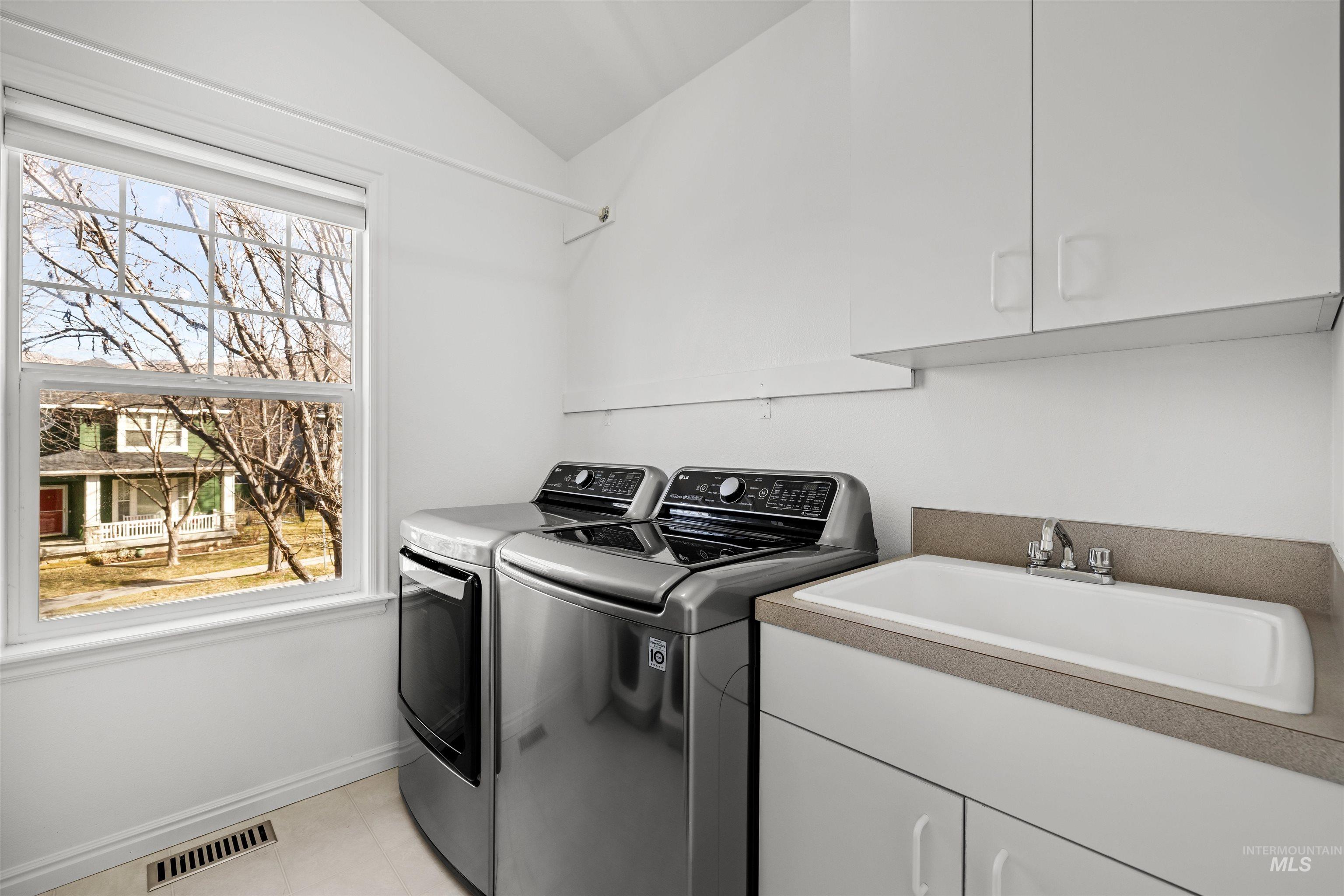 4851 E Arrow Junction Dr