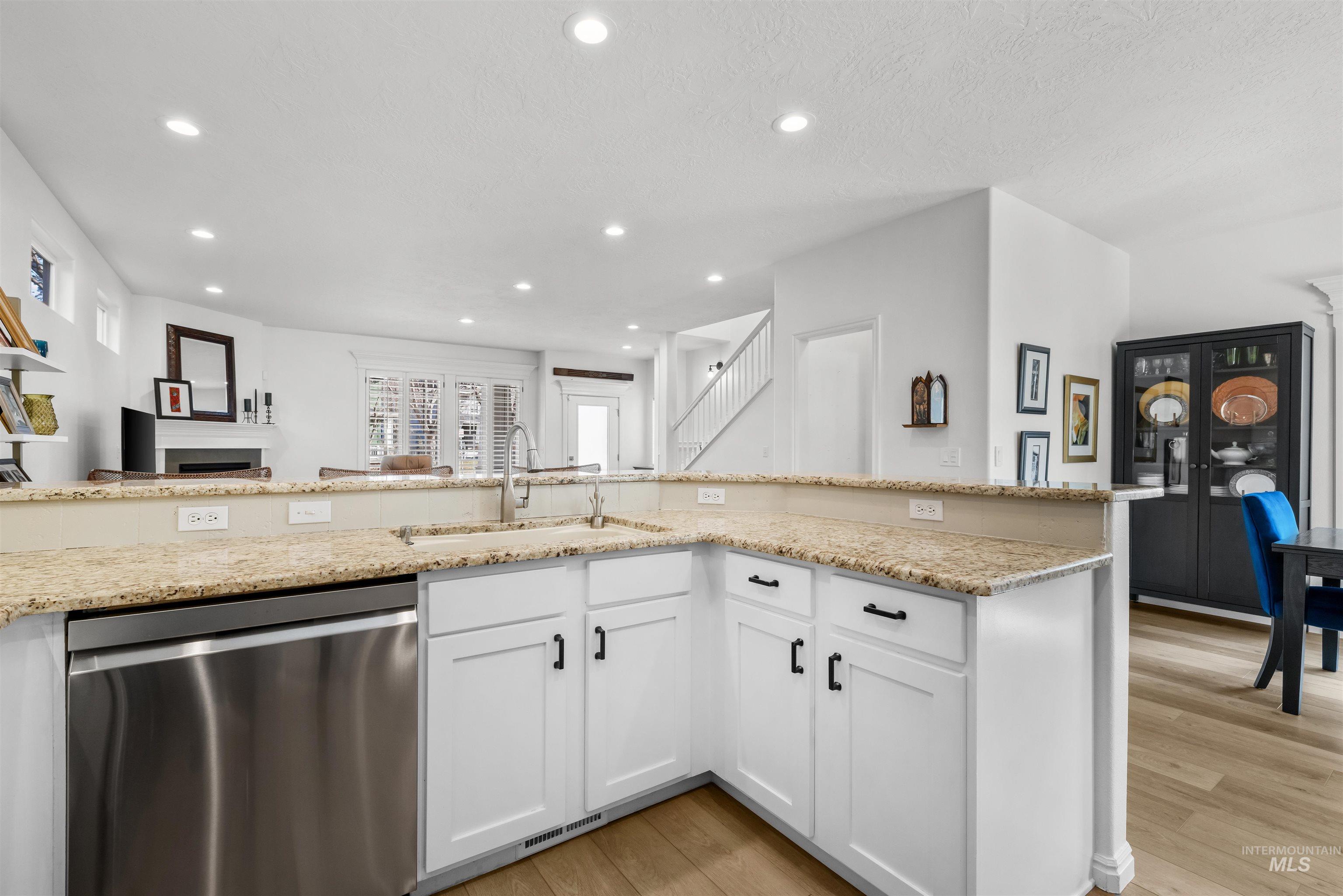 4851 E Arrow Junction Dr