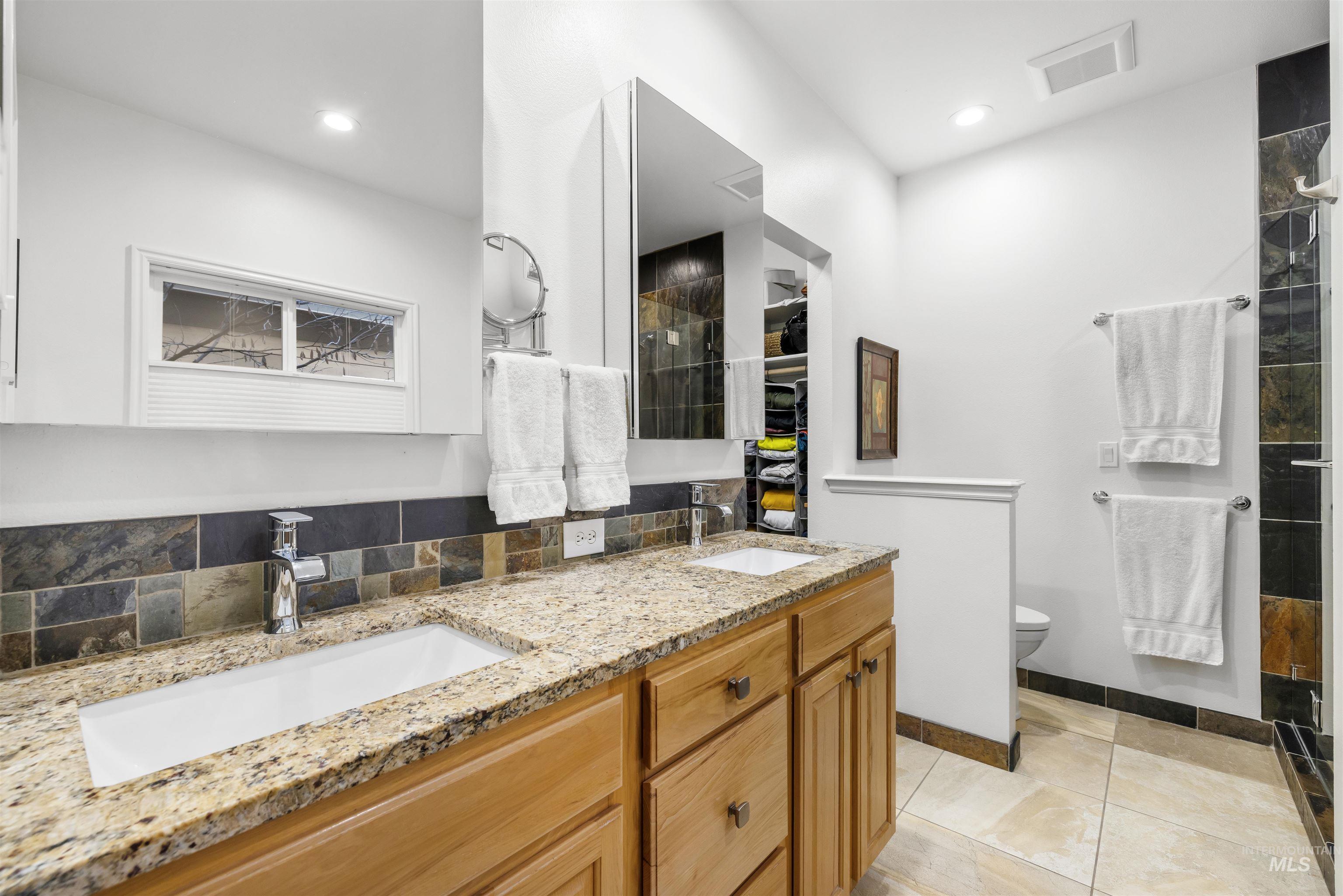 4851 E Arrow Junction Dr