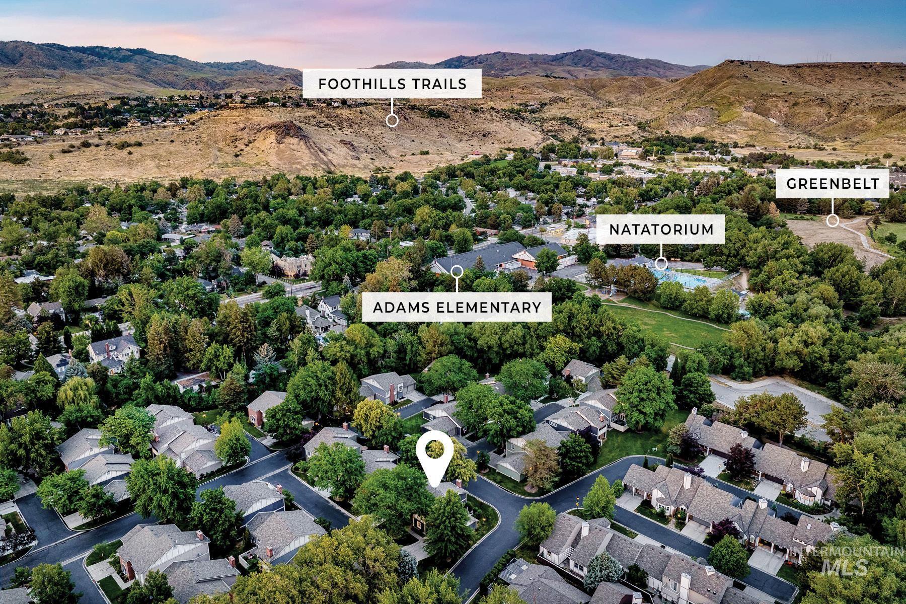 1605 E Lenz Lane