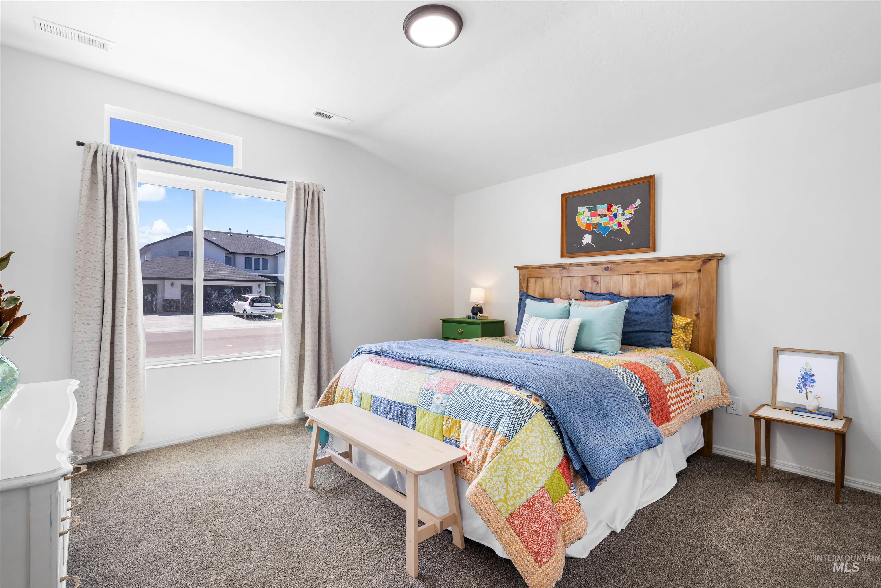 636 W Tanzanite Dr