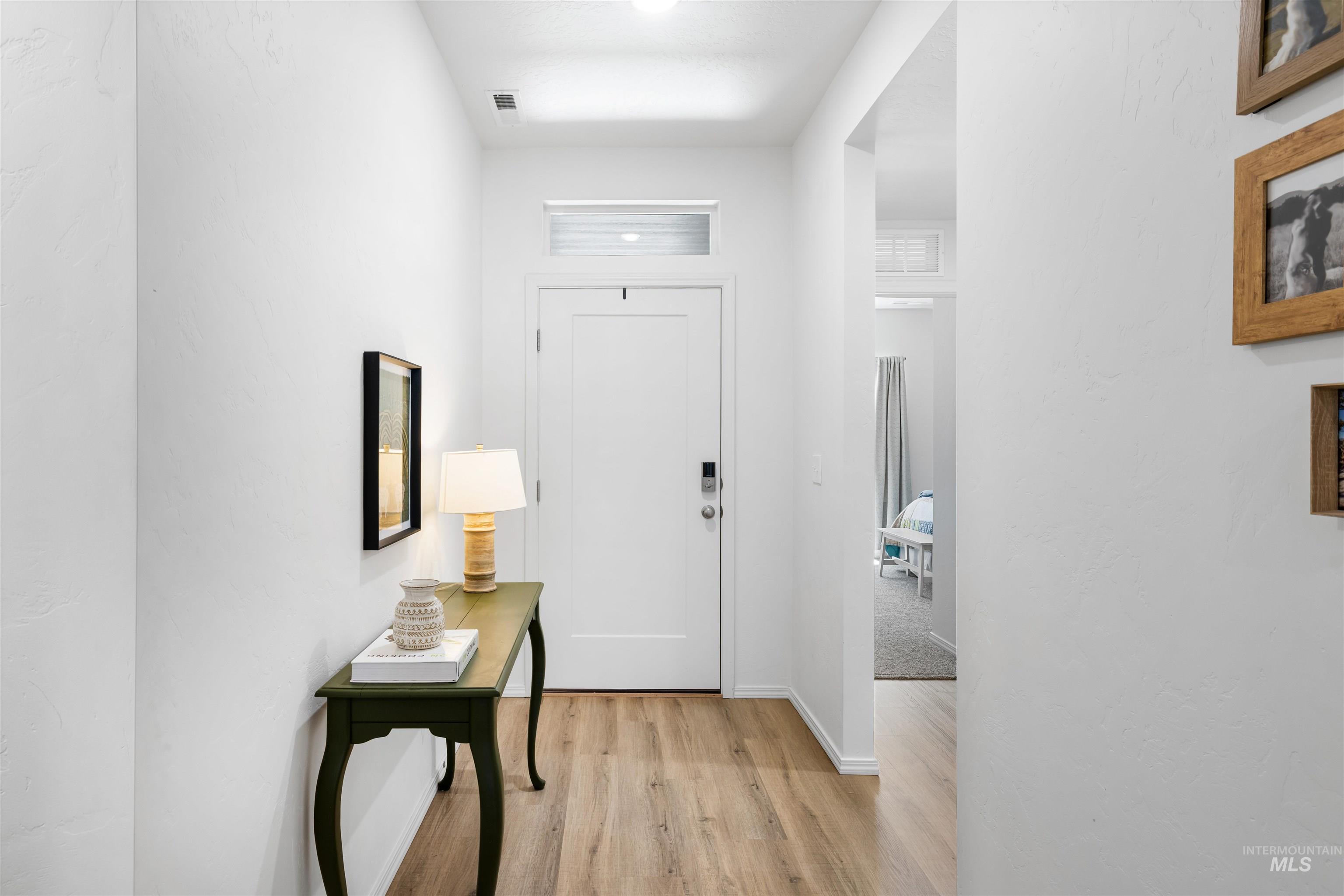 636 W Tanzanite Dr