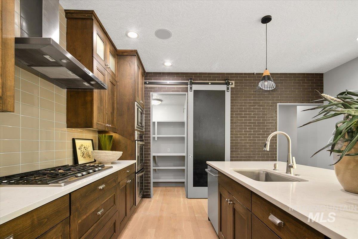 3824 S Mill Site Lane
