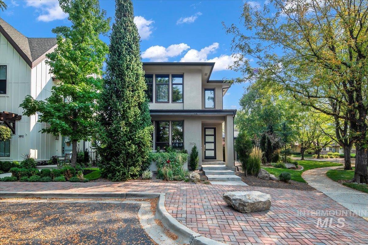 3824 S Mill Site Lane