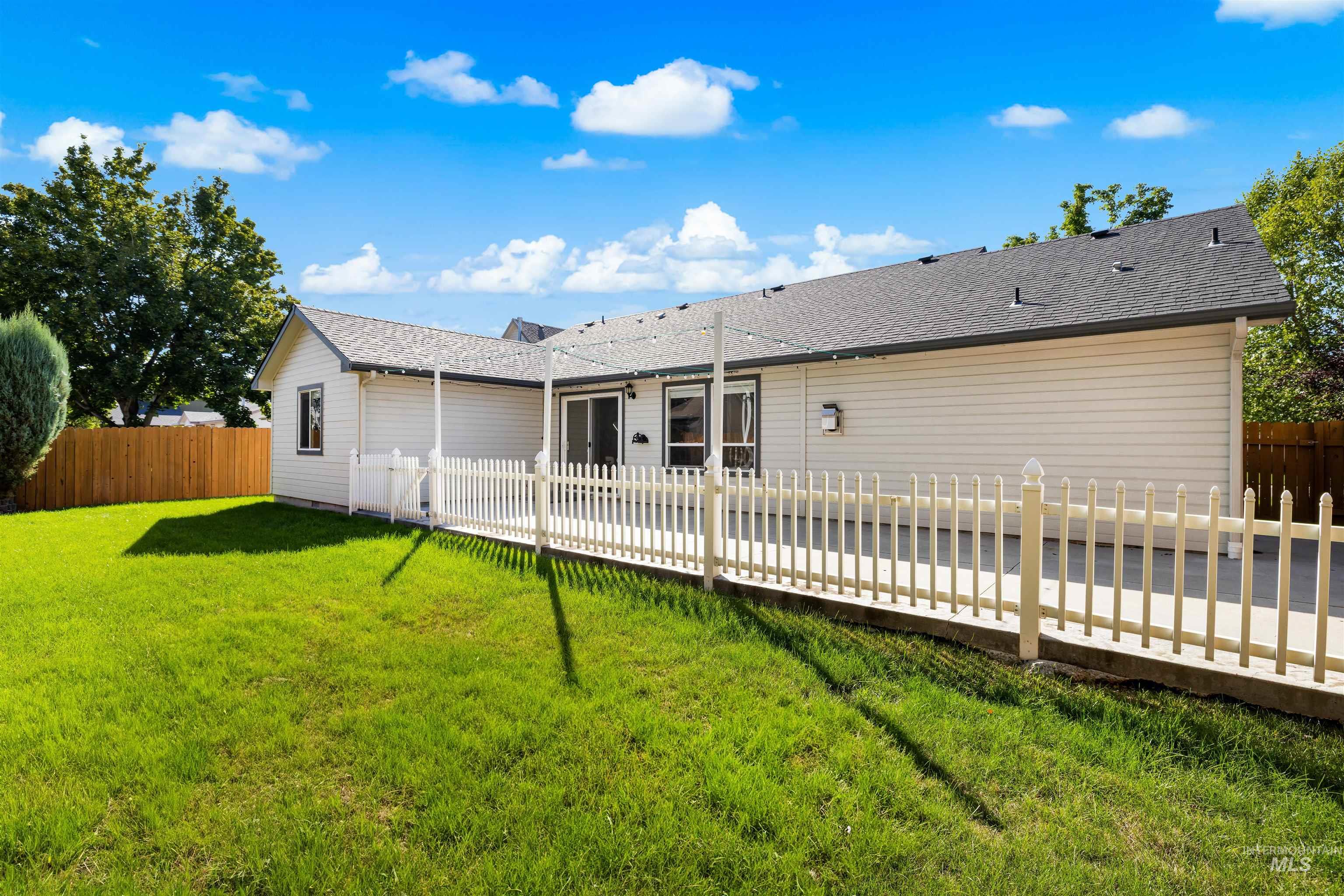 4114 Stonebridge Dr