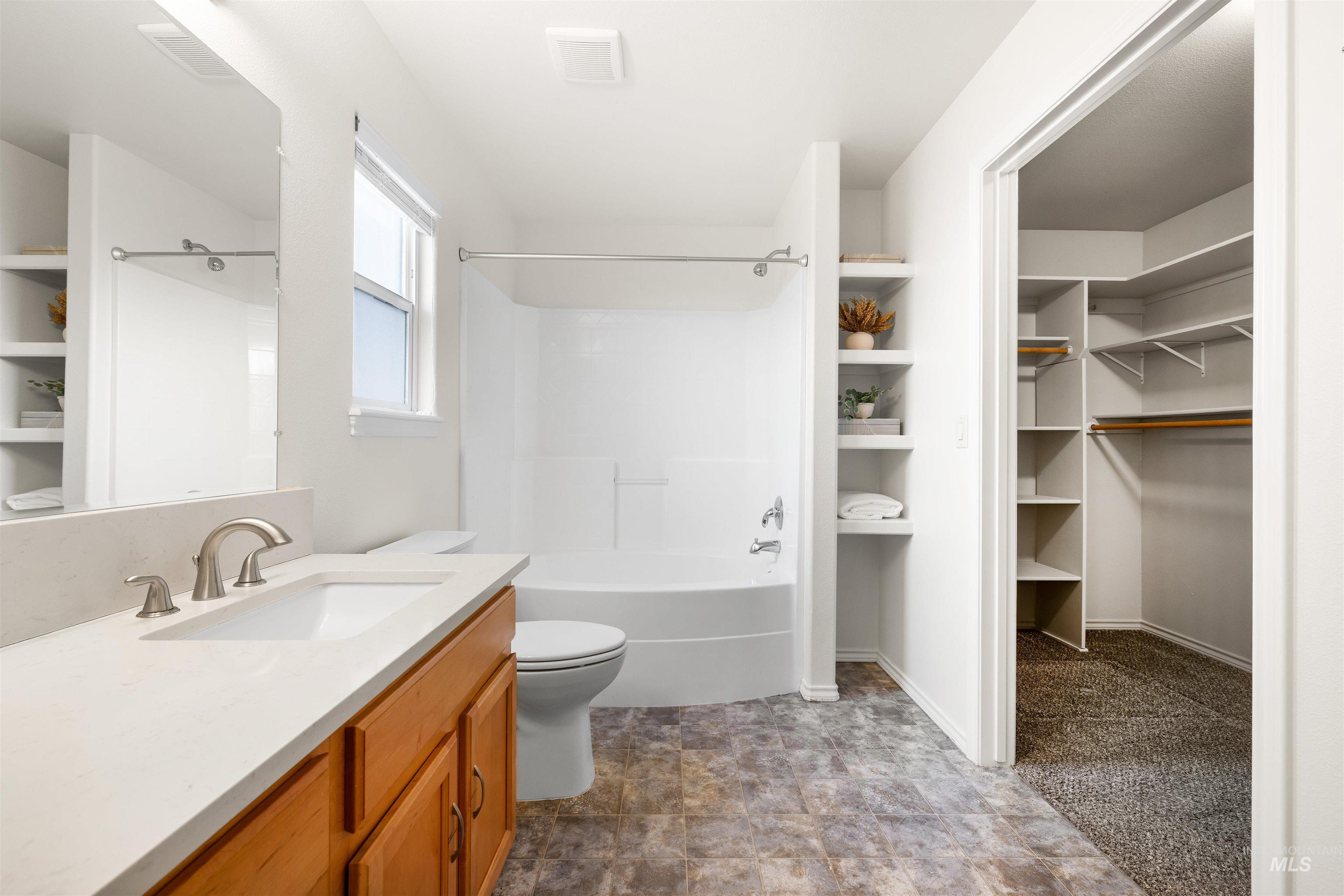4114 Stonebridge Dr