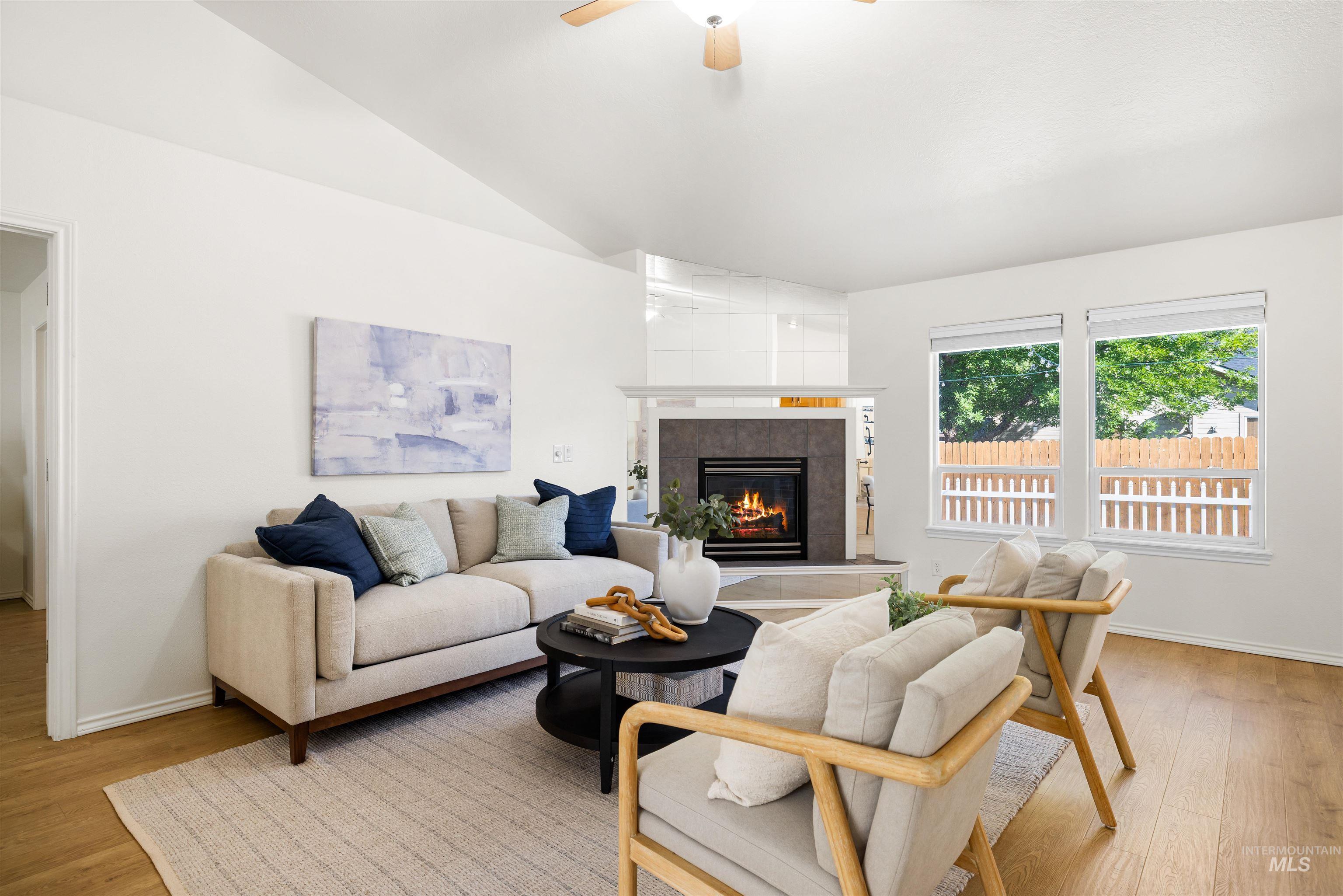 4114 Stonebridge Dr