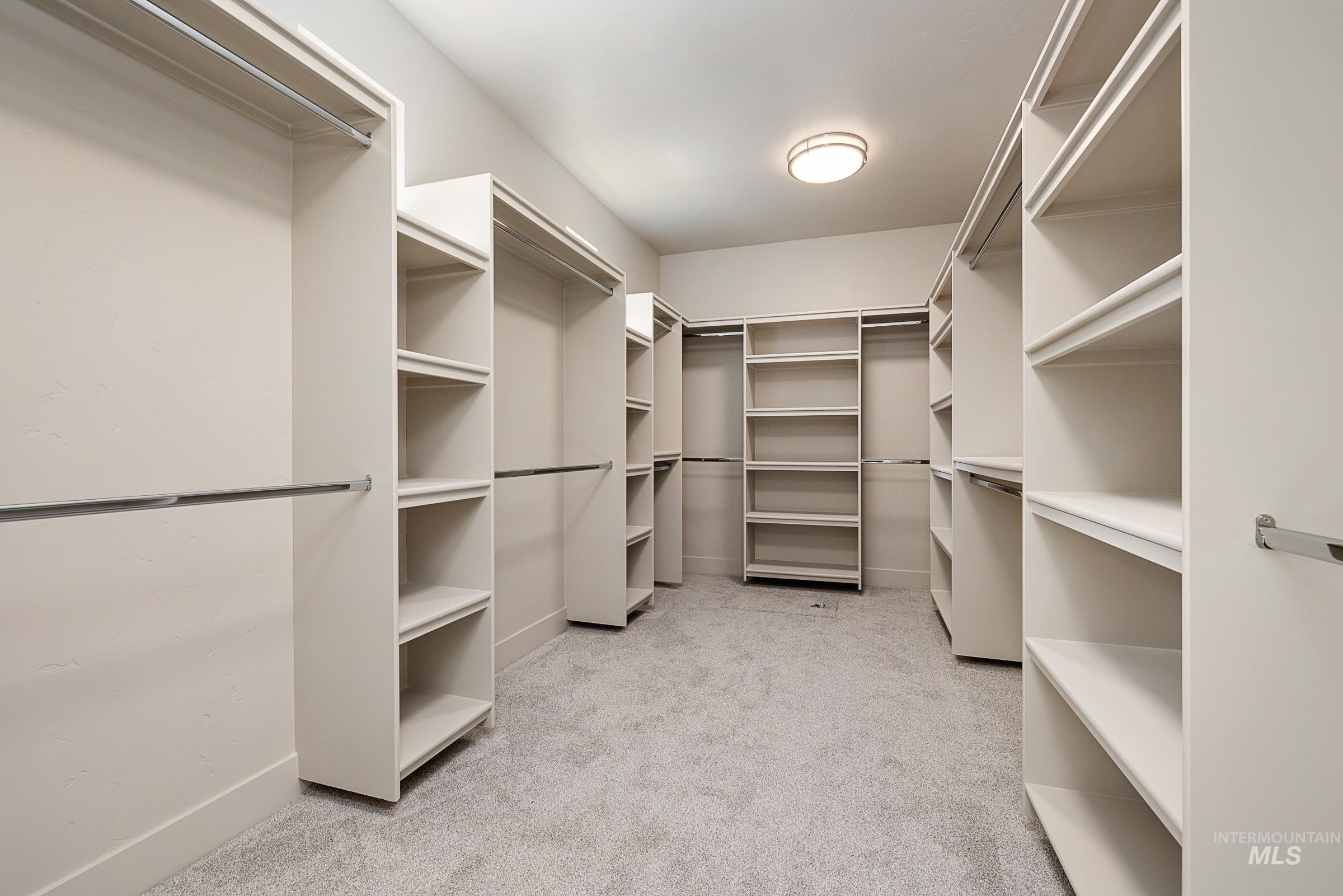 3505 W Barefoot Street