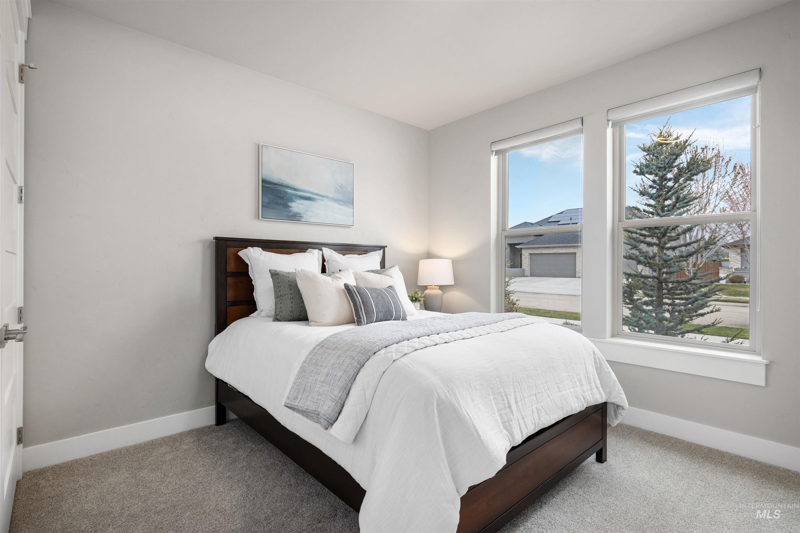 3505 W Barefoot Street