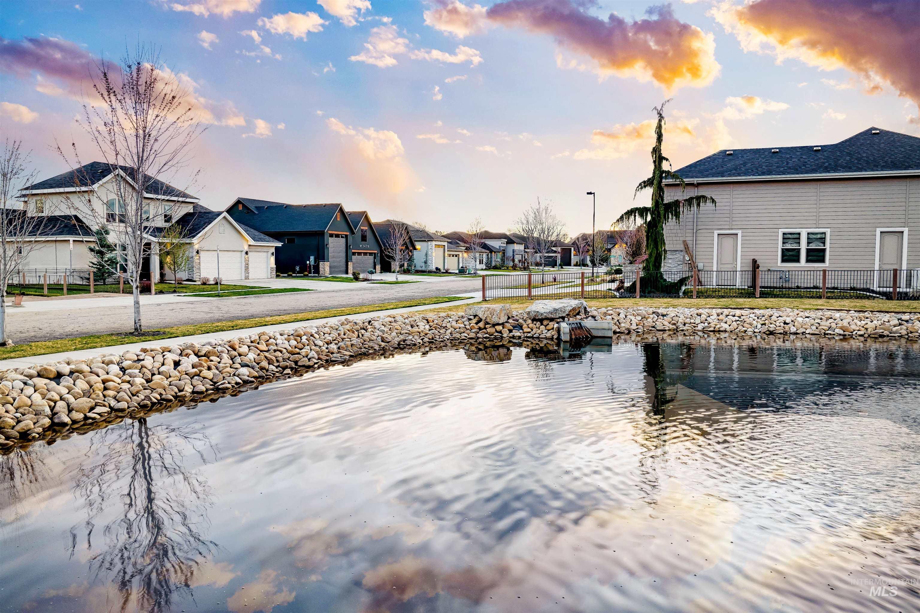 3505 W Barefoot Street