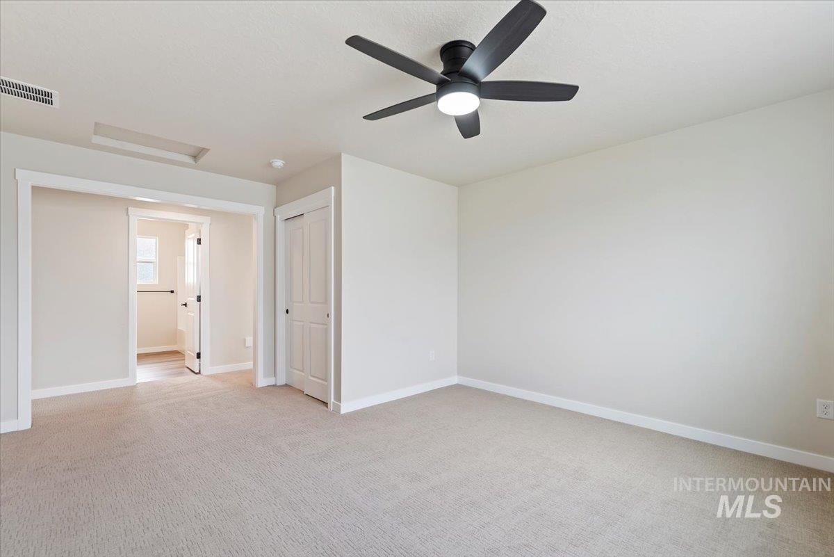 3866 W Spring House Ln