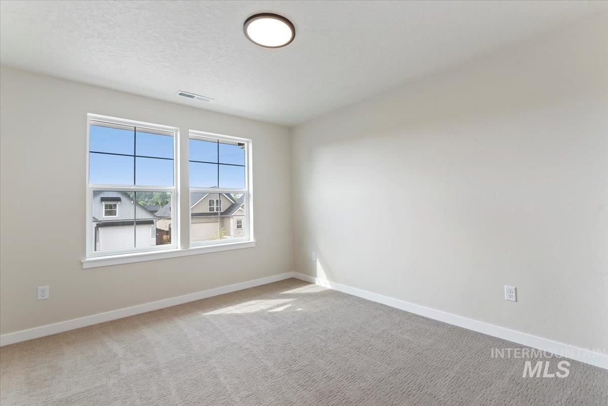 3866 W Spring House Ln