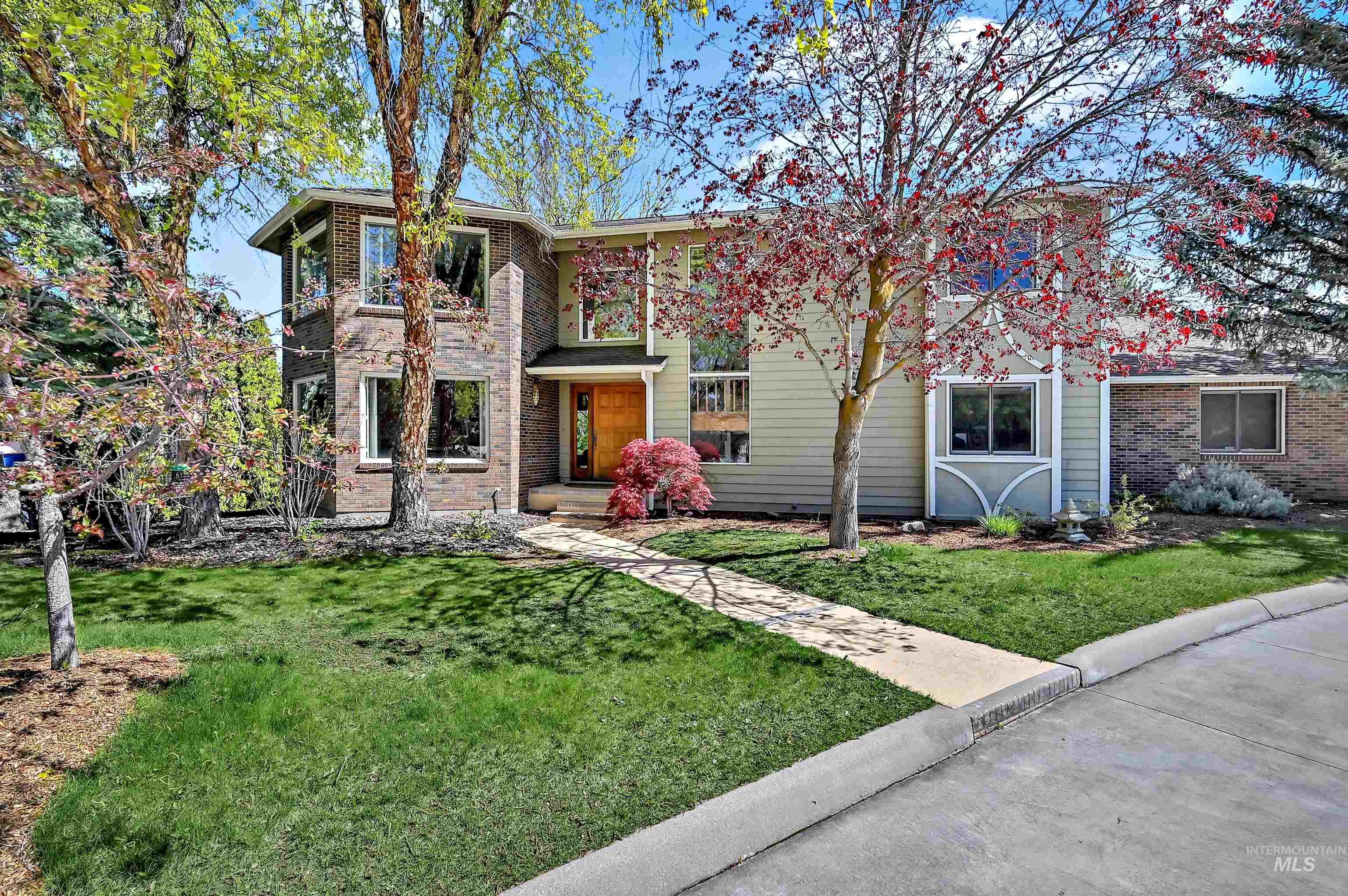 1282 E Braemere Road