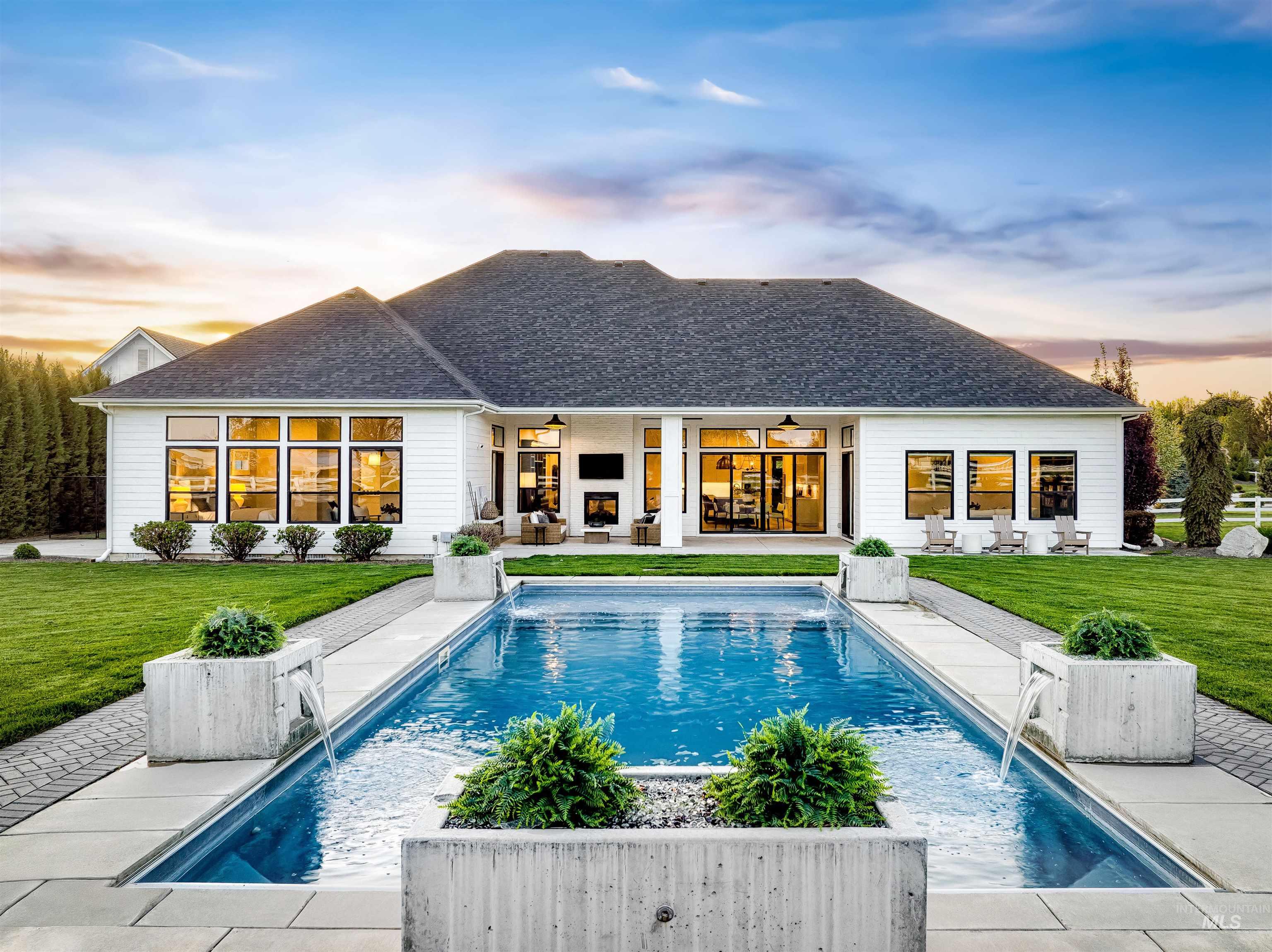 2987 W Reflection Lane