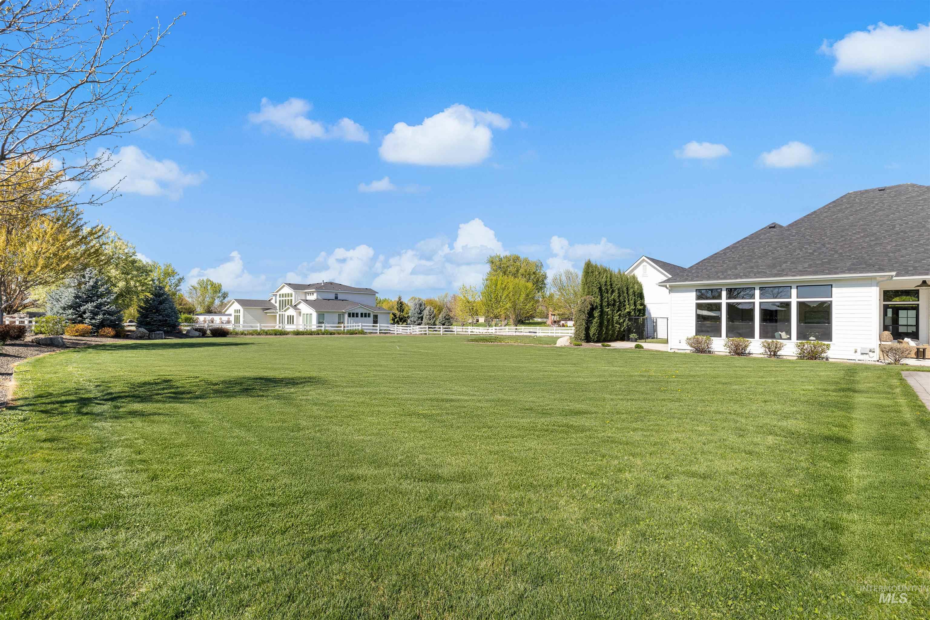 2987 W Reflection Lane