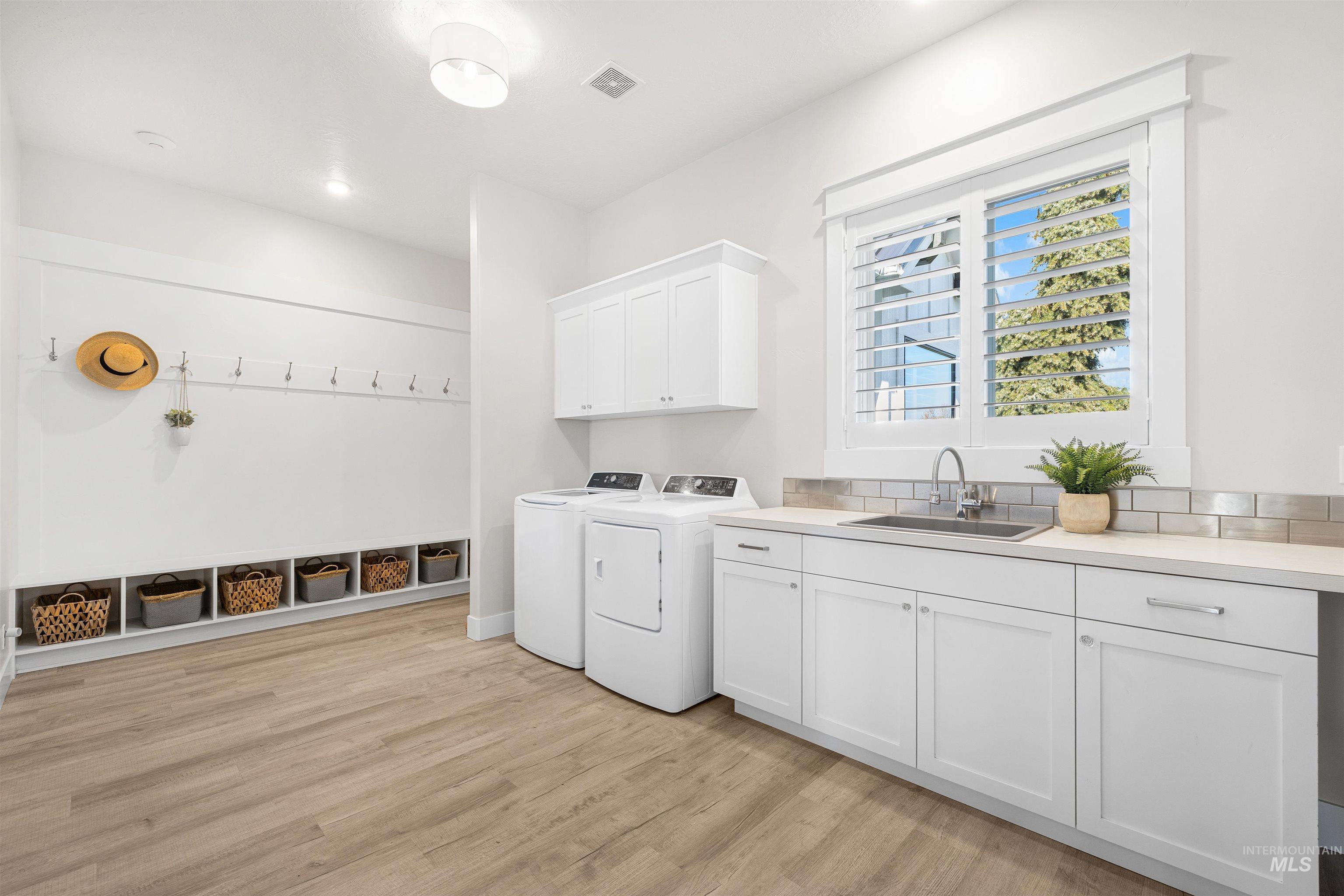 2987 W Reflection Lane