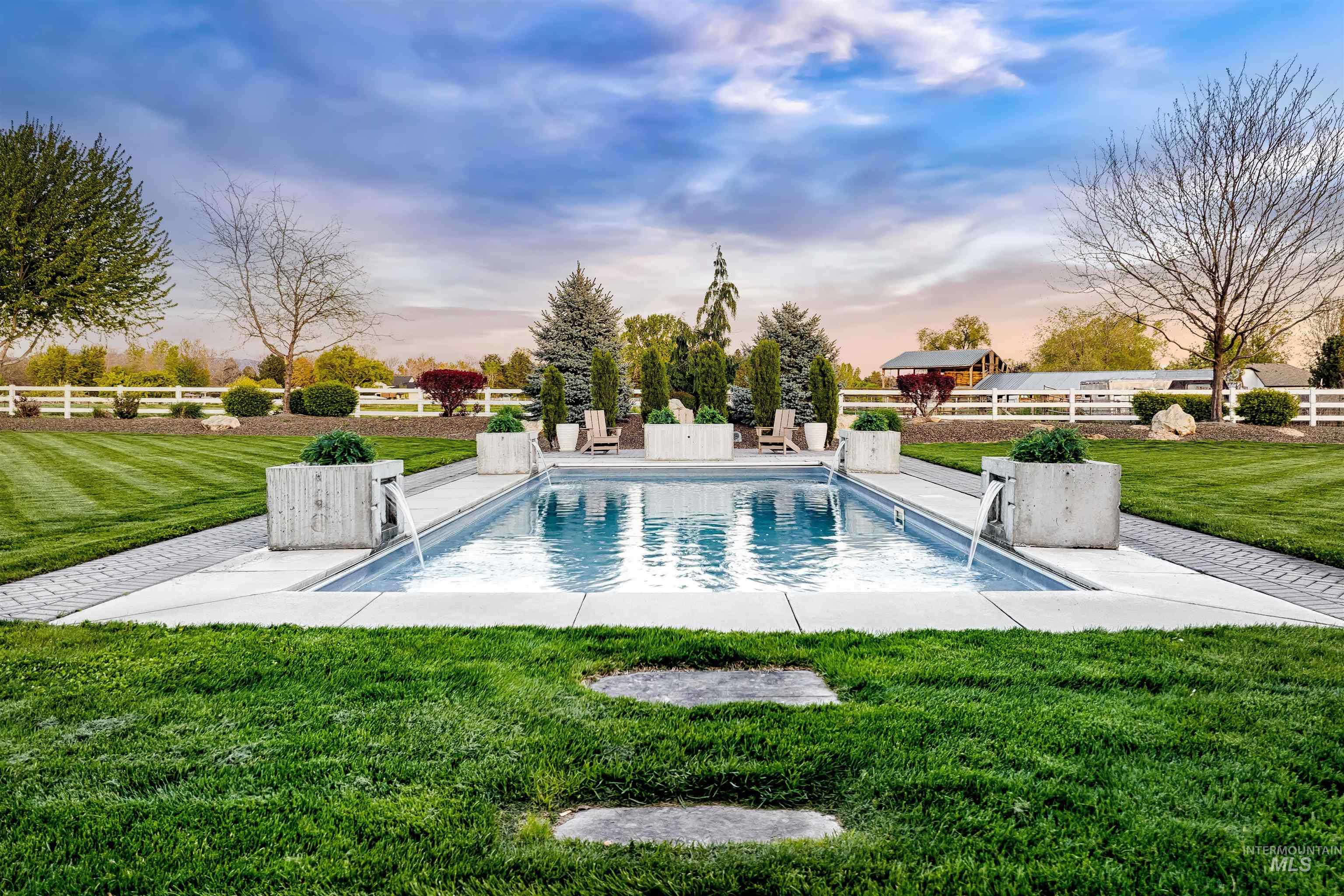 2987 W Reflection Lane