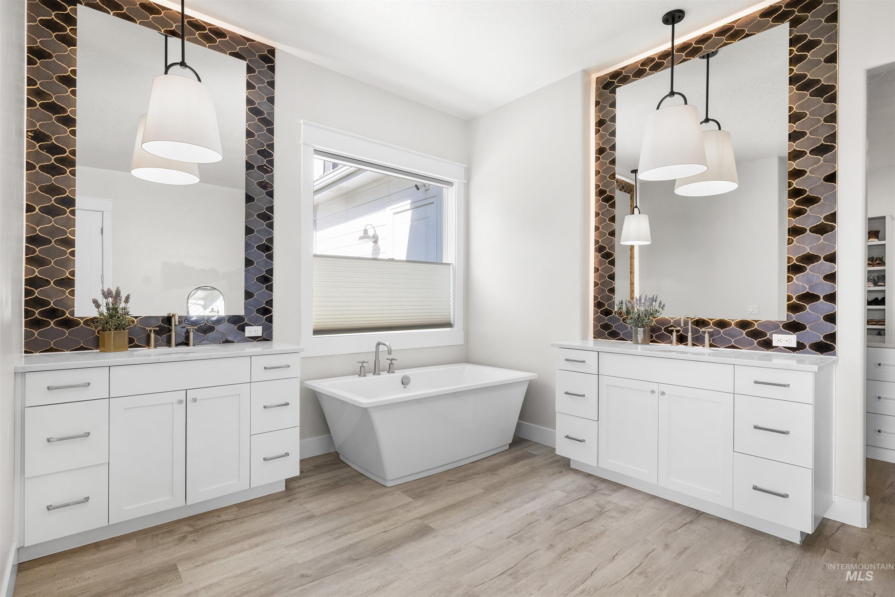 2987 W Reflection Lane