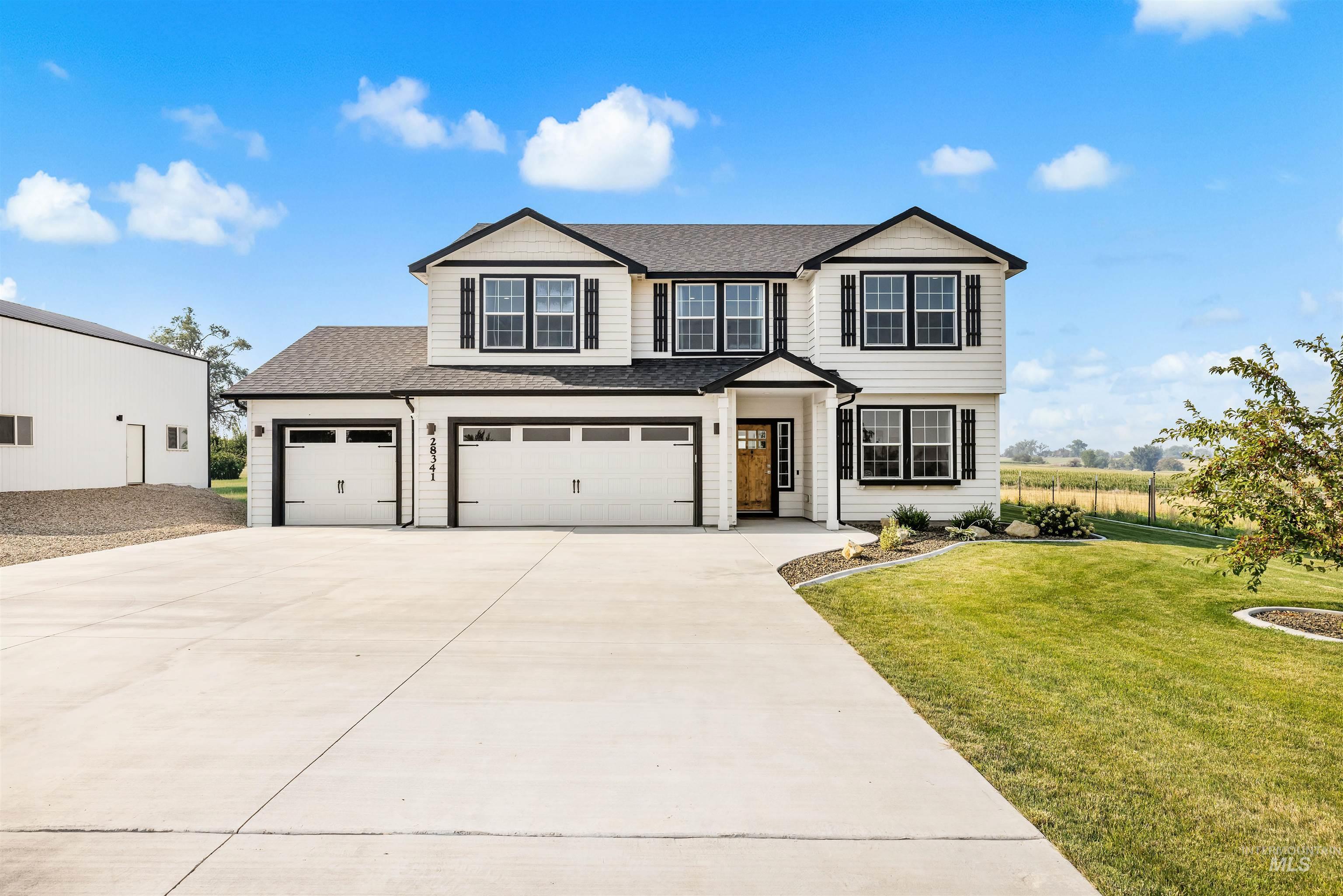 28341 Winecup Ln