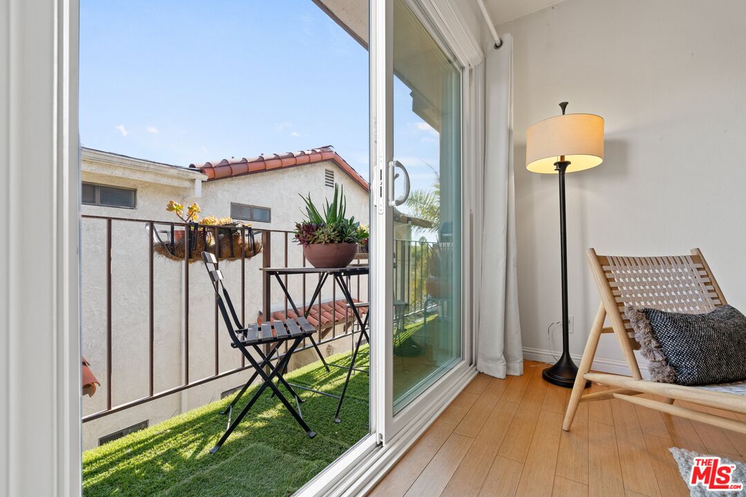1231 Euclid St Unit: 7