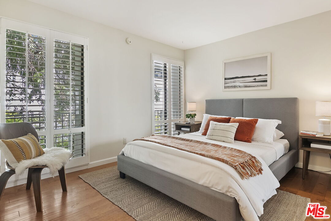 1220 Manning Ave Unit: 4