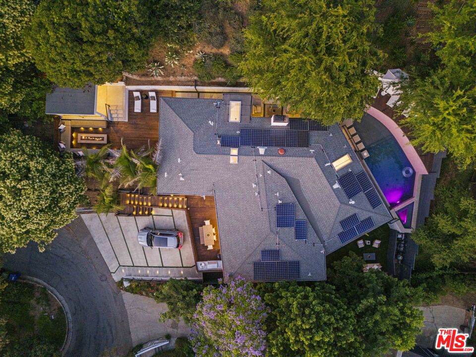 3873 Berry Dr