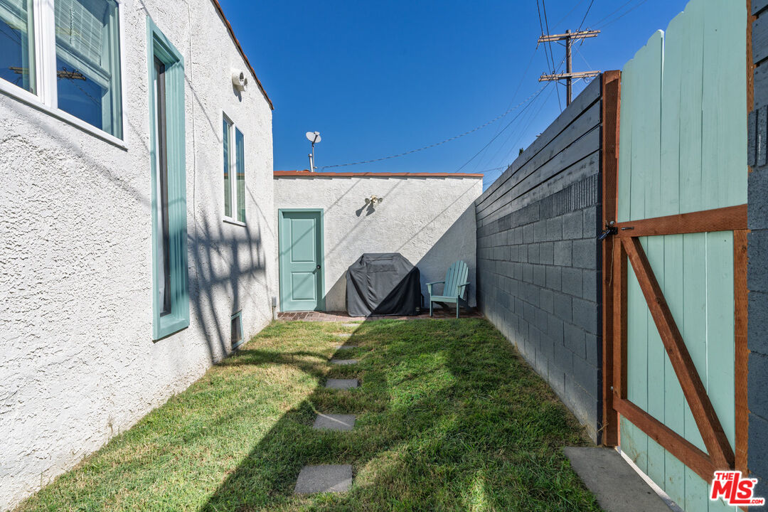 2308 S Highland Ave
