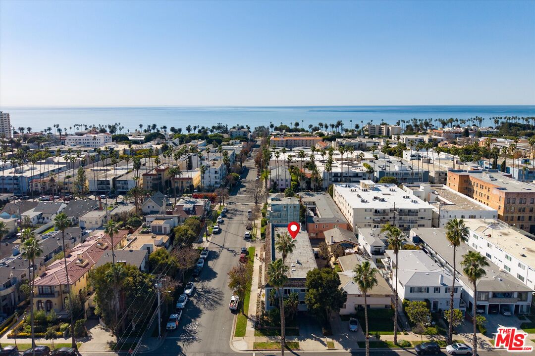 425 Idaho Ave Unit: 10