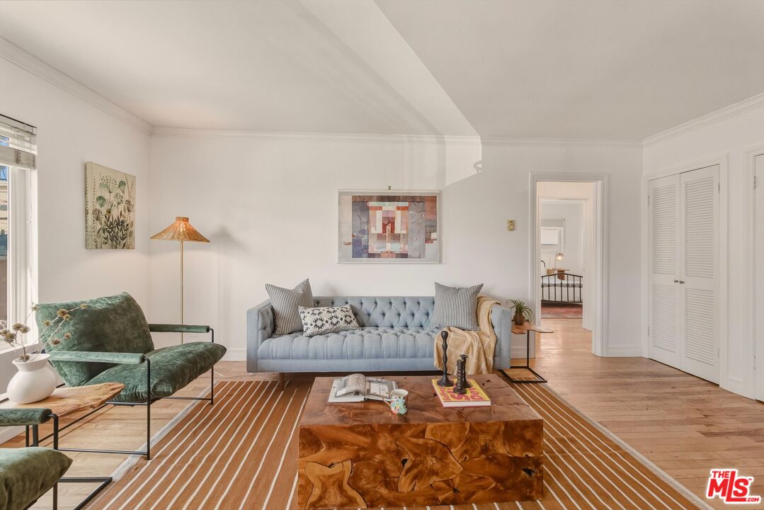 425 Idaho Ave Unit: 10