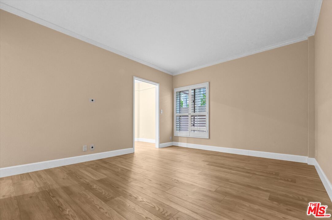 1131 Alta Loma Rd Unit: 119