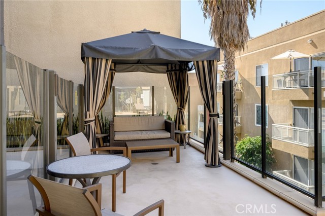 7320 Hawthorn AVE Unit: 122