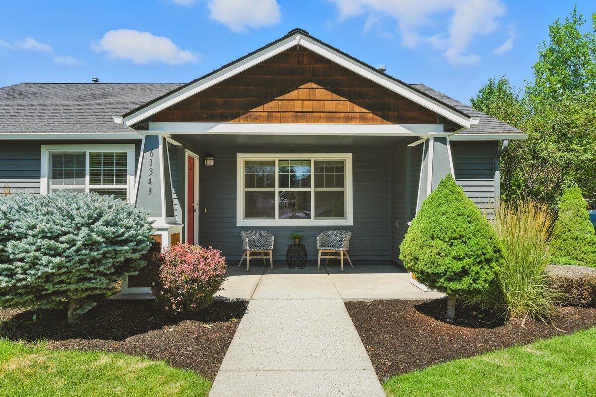 61343 Woodbury Lane
