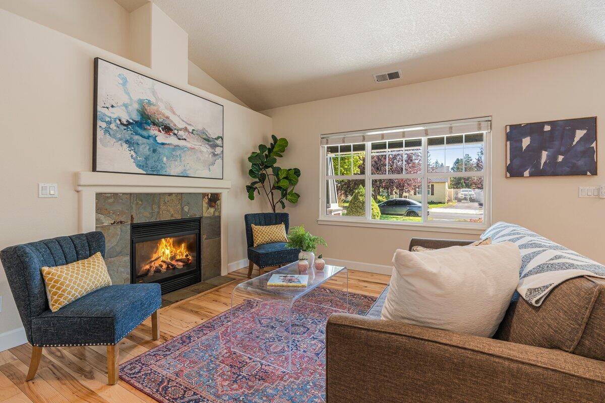 61343 Woodbury Lane