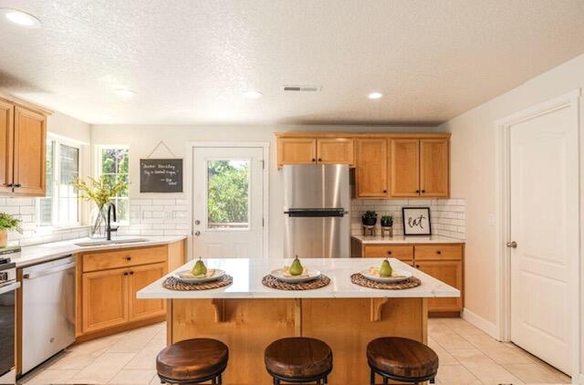 61343 Woodbury Lane