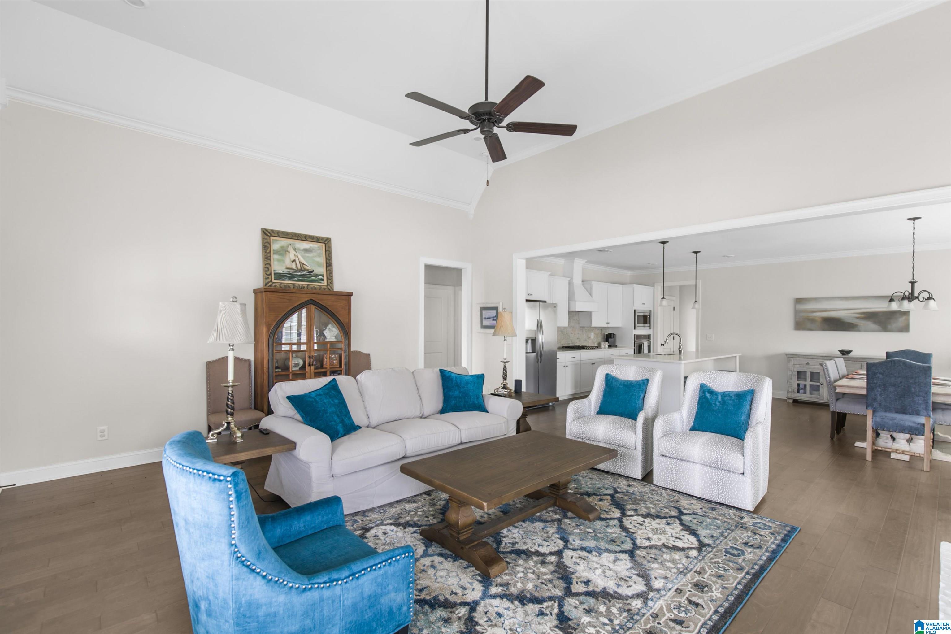 411 GRIFFIN PARK LANE