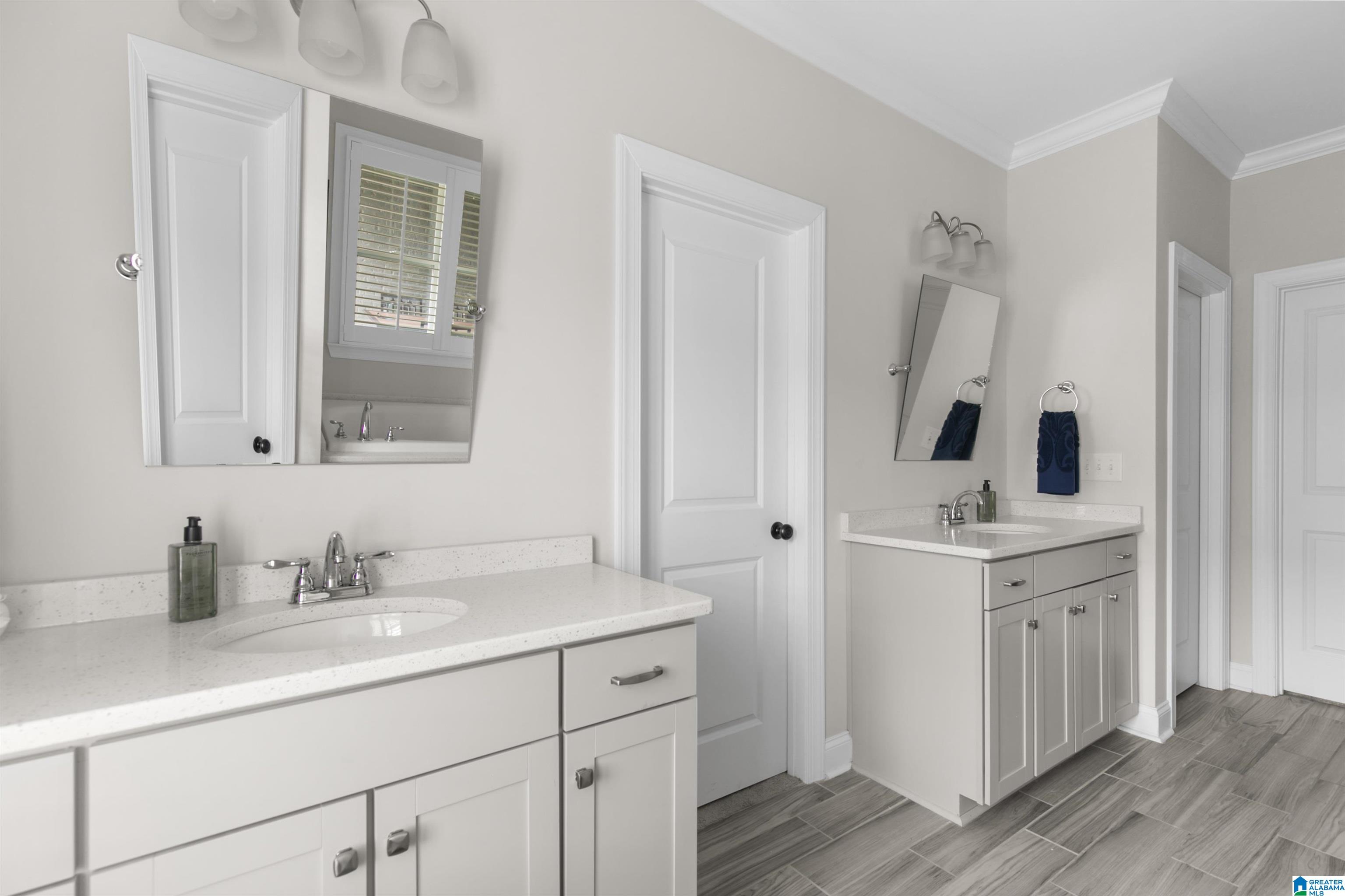 411 GRIFFIN PARK LANE