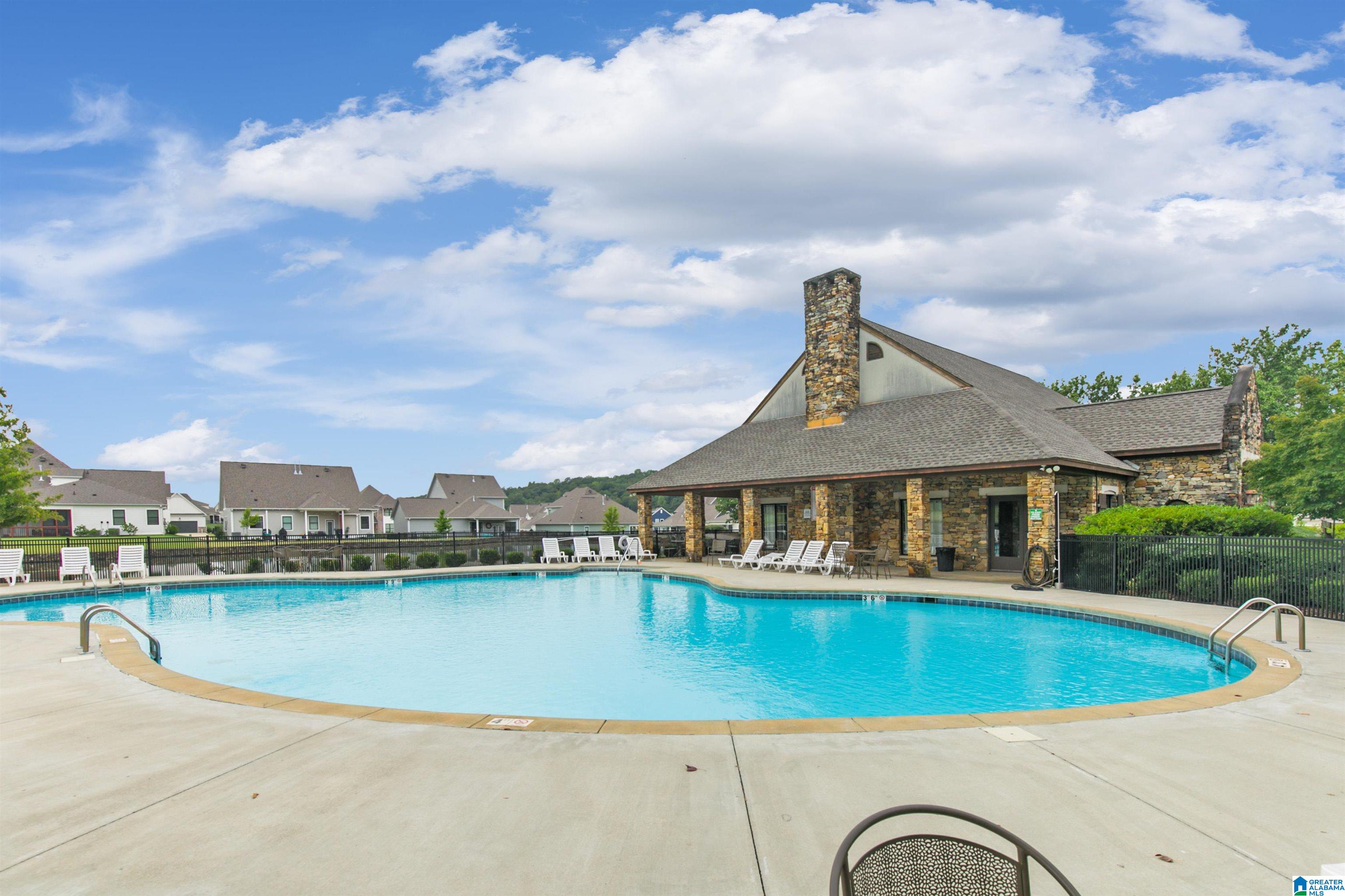 411 GRIFFIN PARK LANE