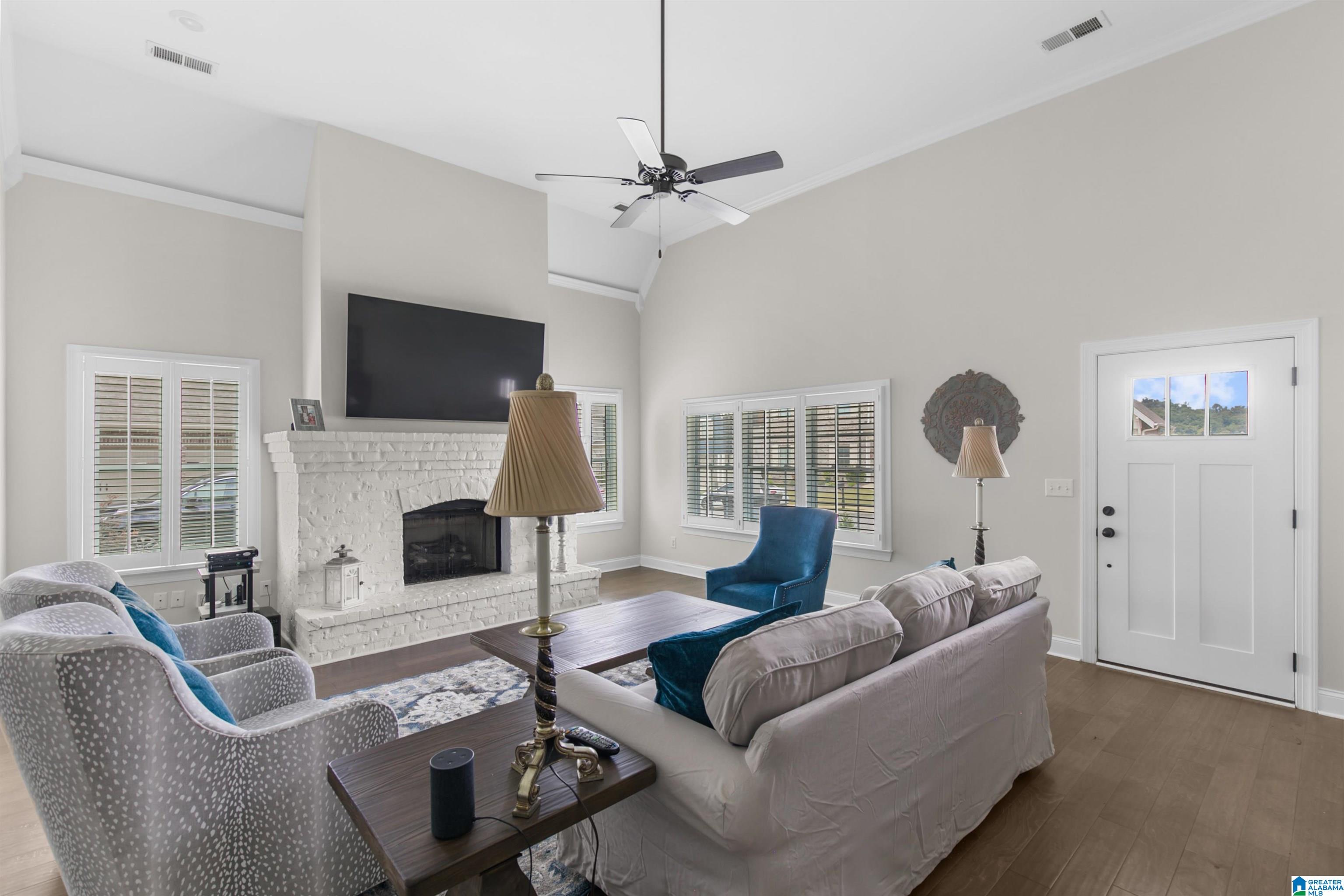 411 GRIFFIN PARK LANE