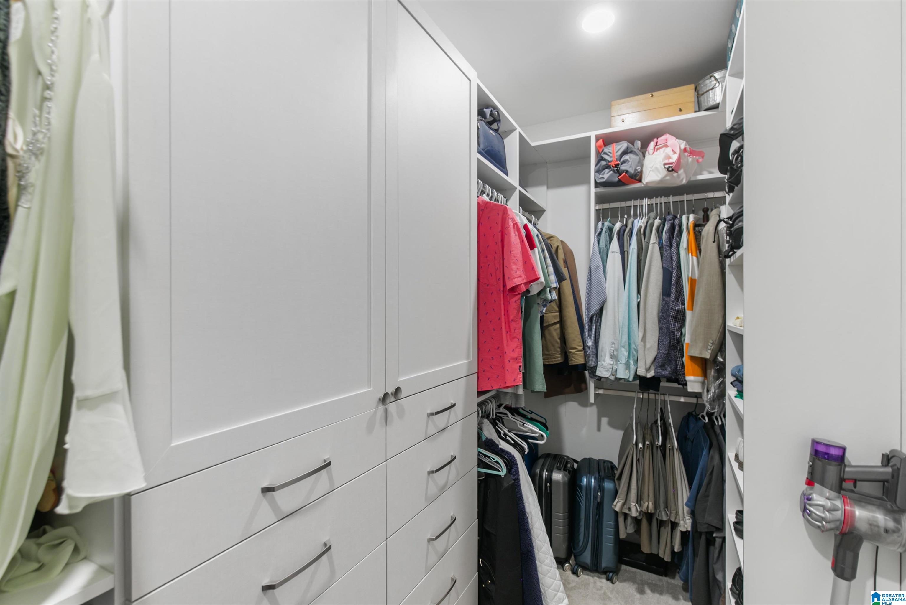 411 GRIFFIN PARK LANE