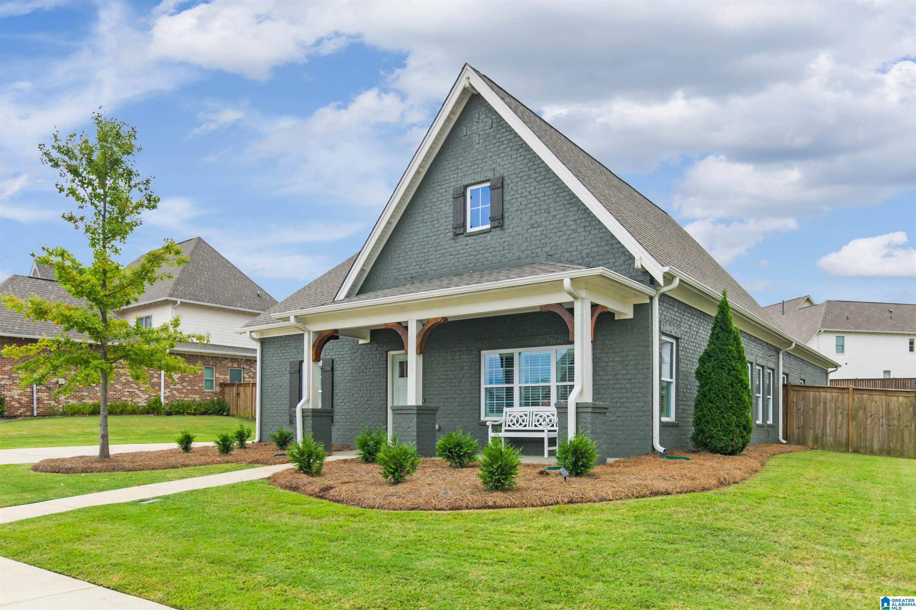 411 GRIFFIN PARK LANE