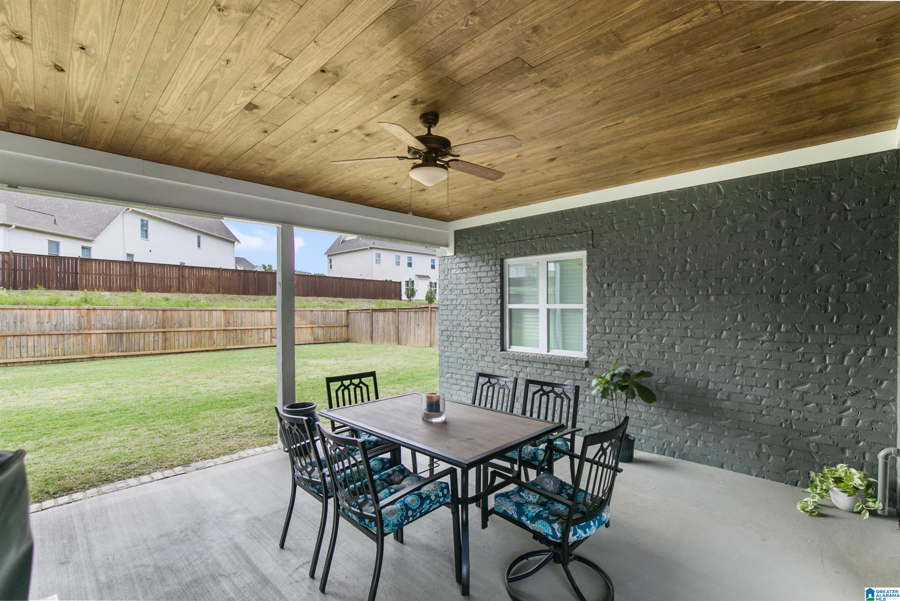 411 GRIFFIN PARK LANE