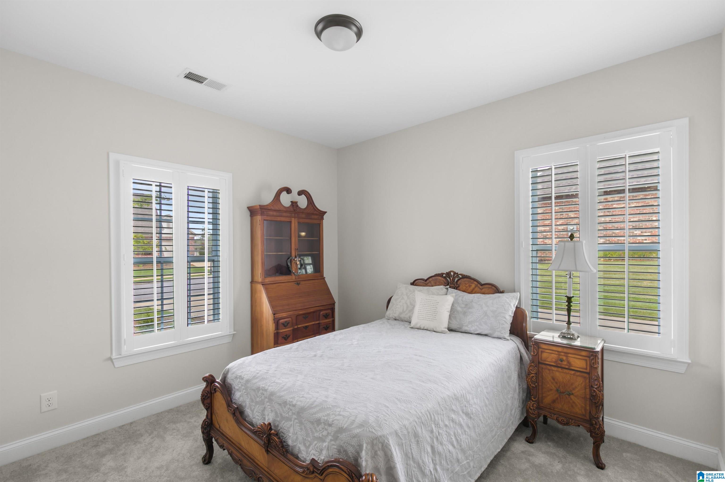 411 GRIFFIN PARK LANE