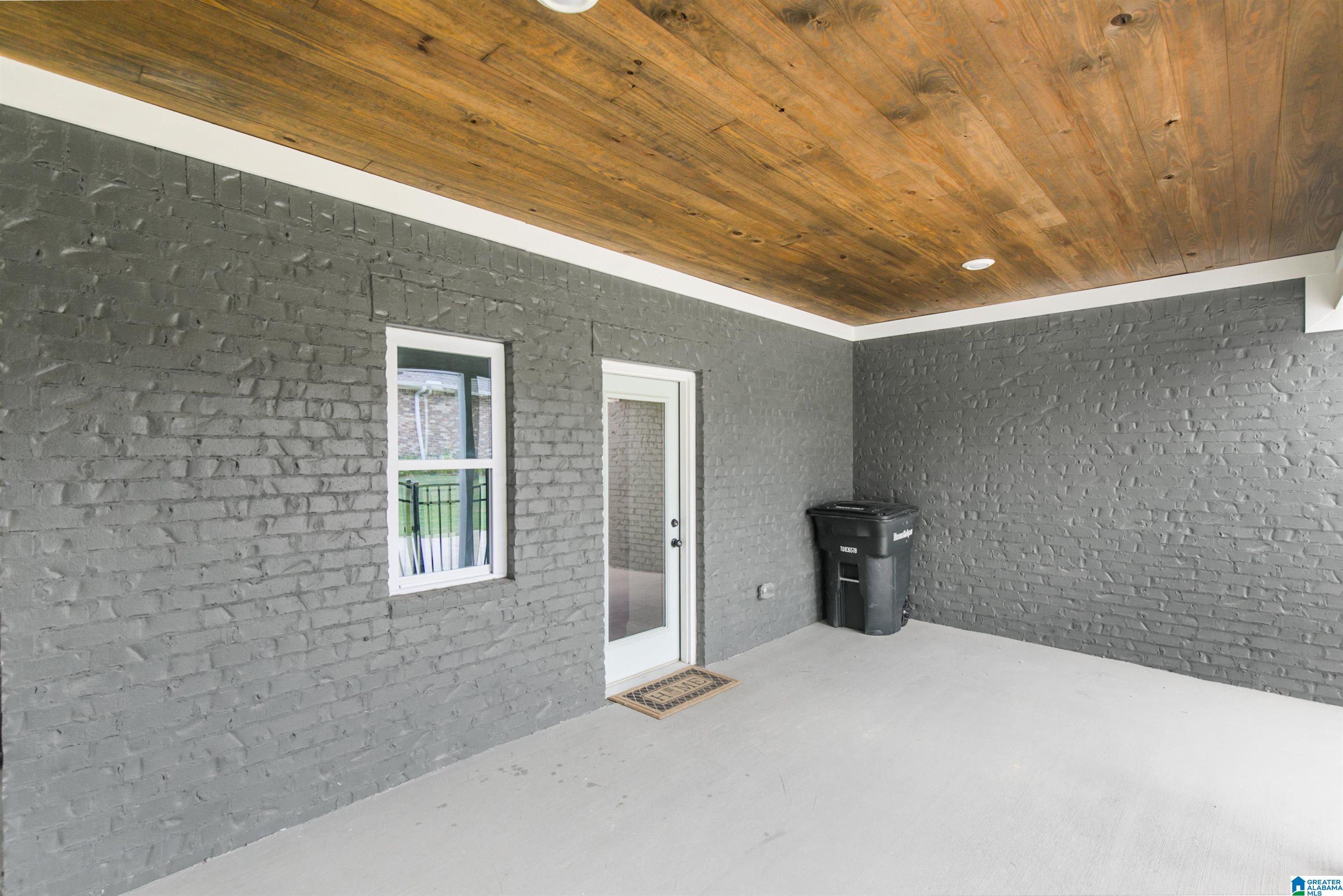 411 GRIFFIN PARK LANE