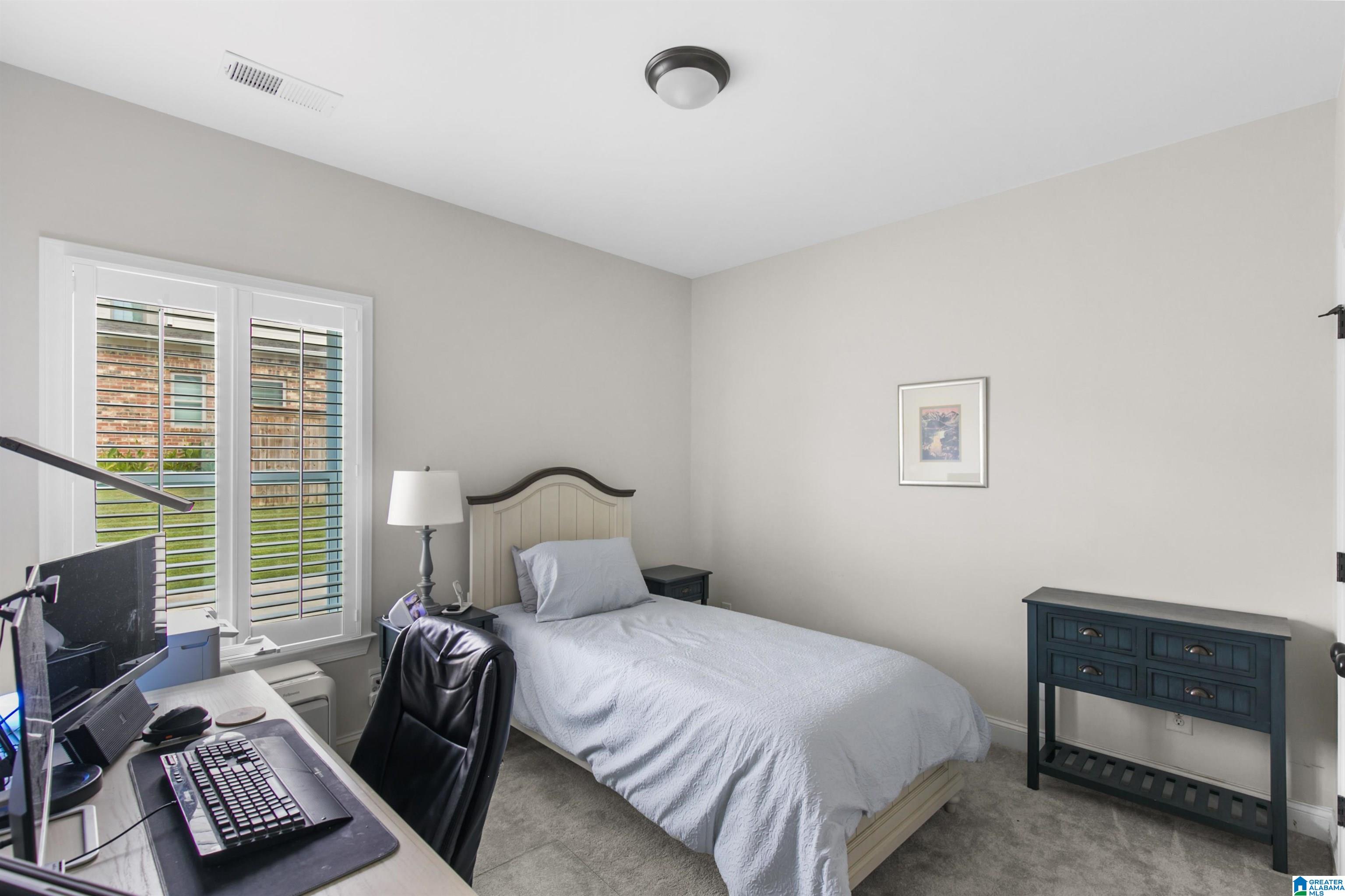 411 GRIFFIN PARK LANE