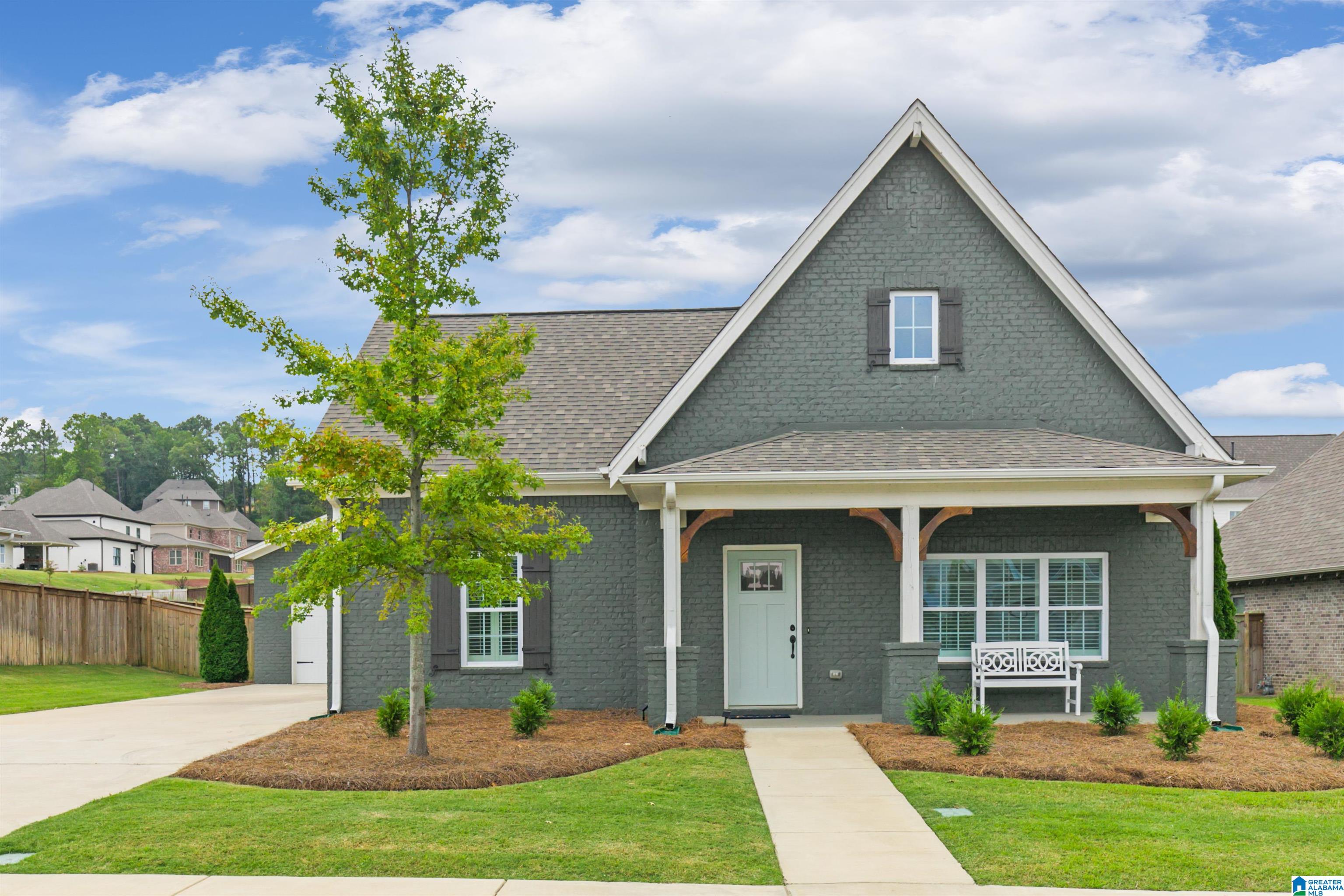 411 GRIFFIN PARK LANE