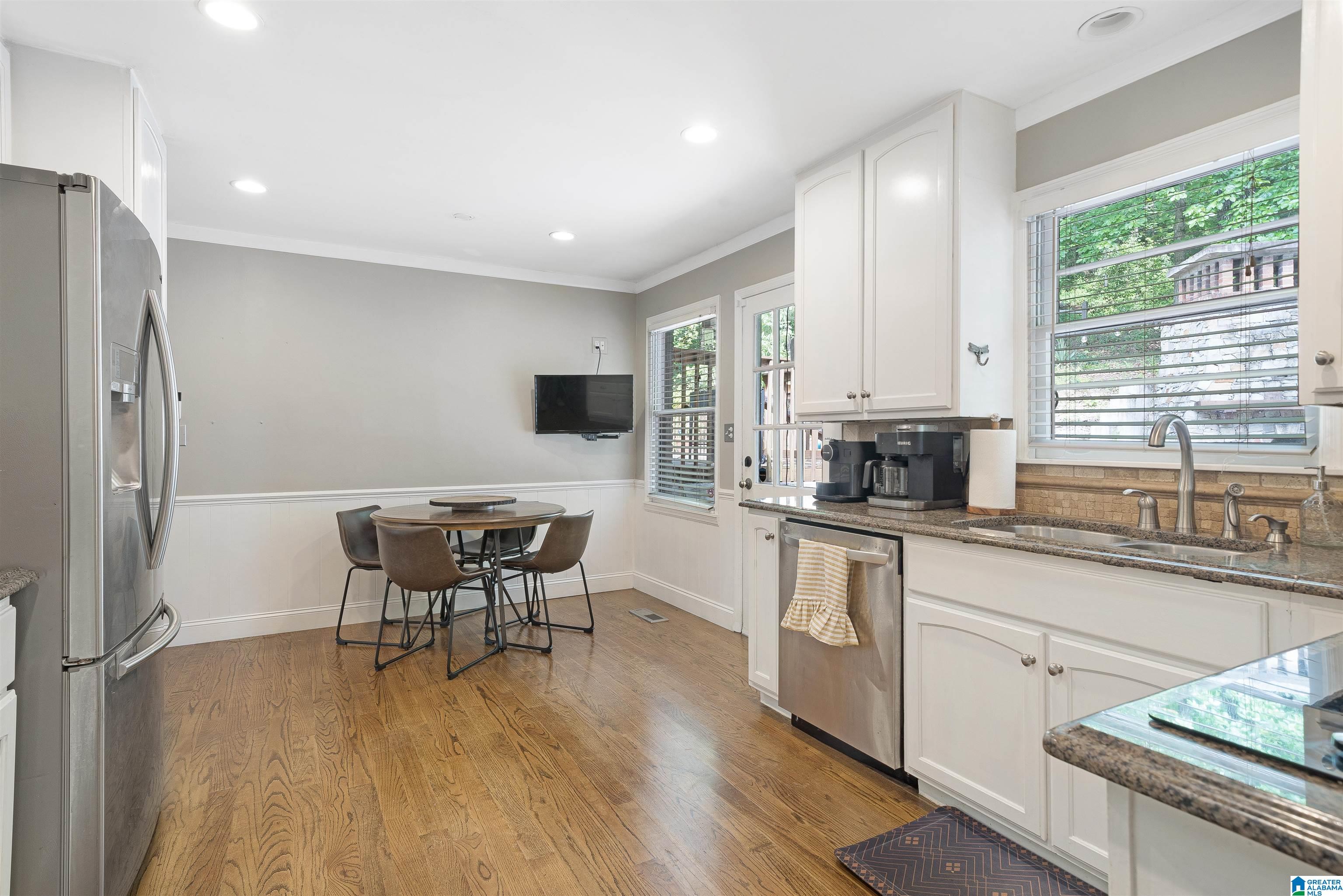 2533 ALTADENA FOREST CIRCLE