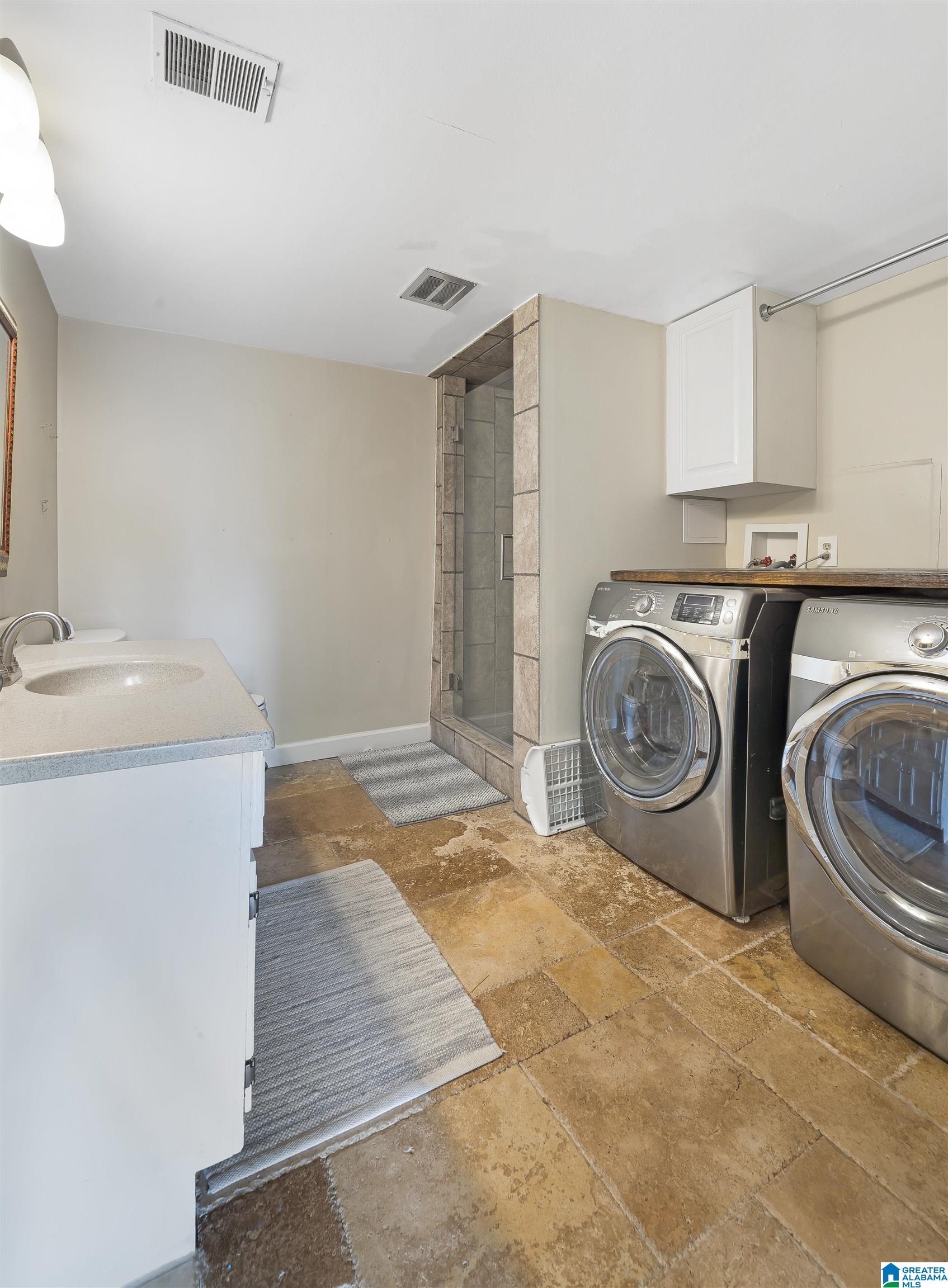 2533 ALTADENA FOREST CIRCLE